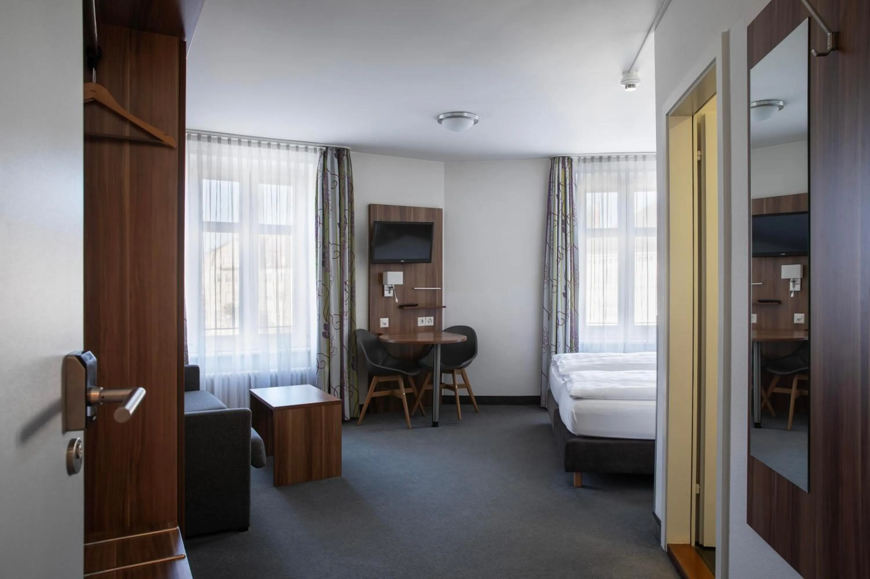 Photo of the whole room, Bed in Hotel Resslirytti