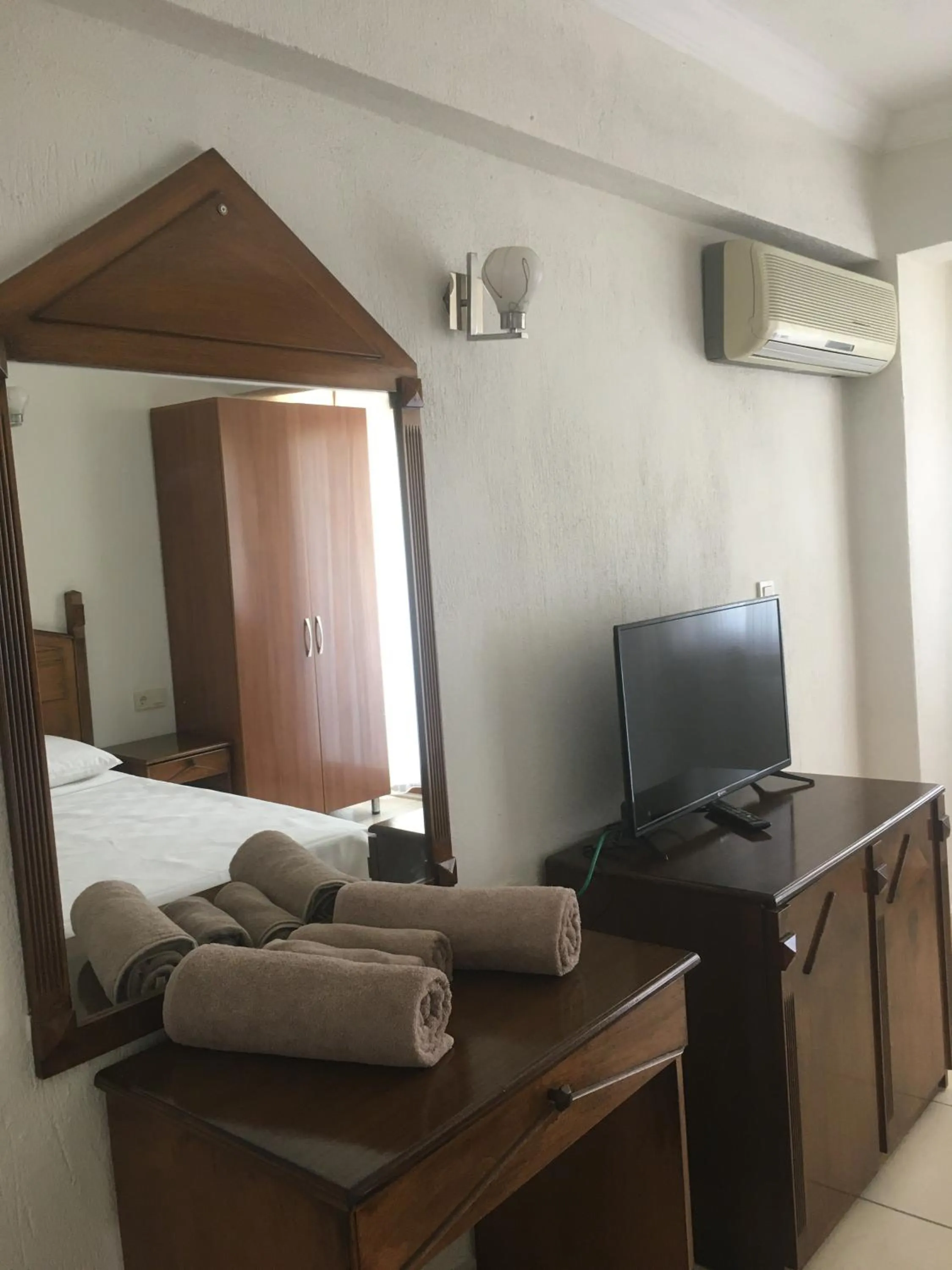 Bed in Mucize Termal Spa