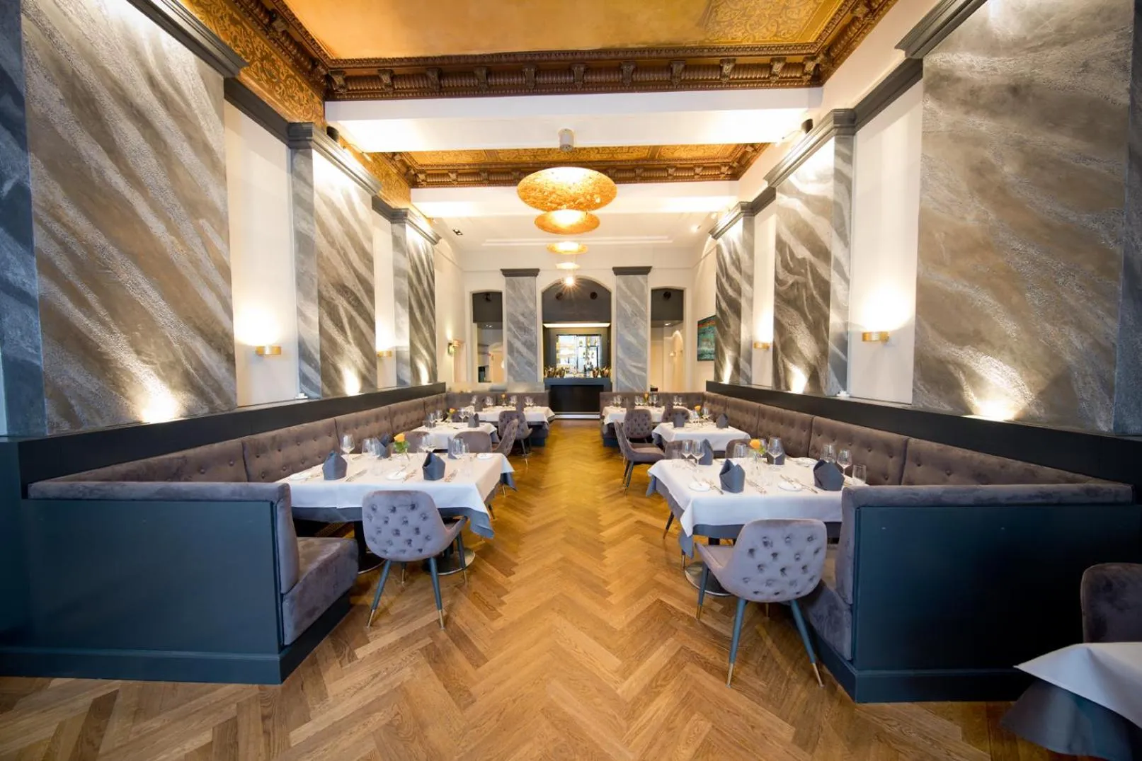 Restaurant/places to eat in Hotel de France Wiesbaden City