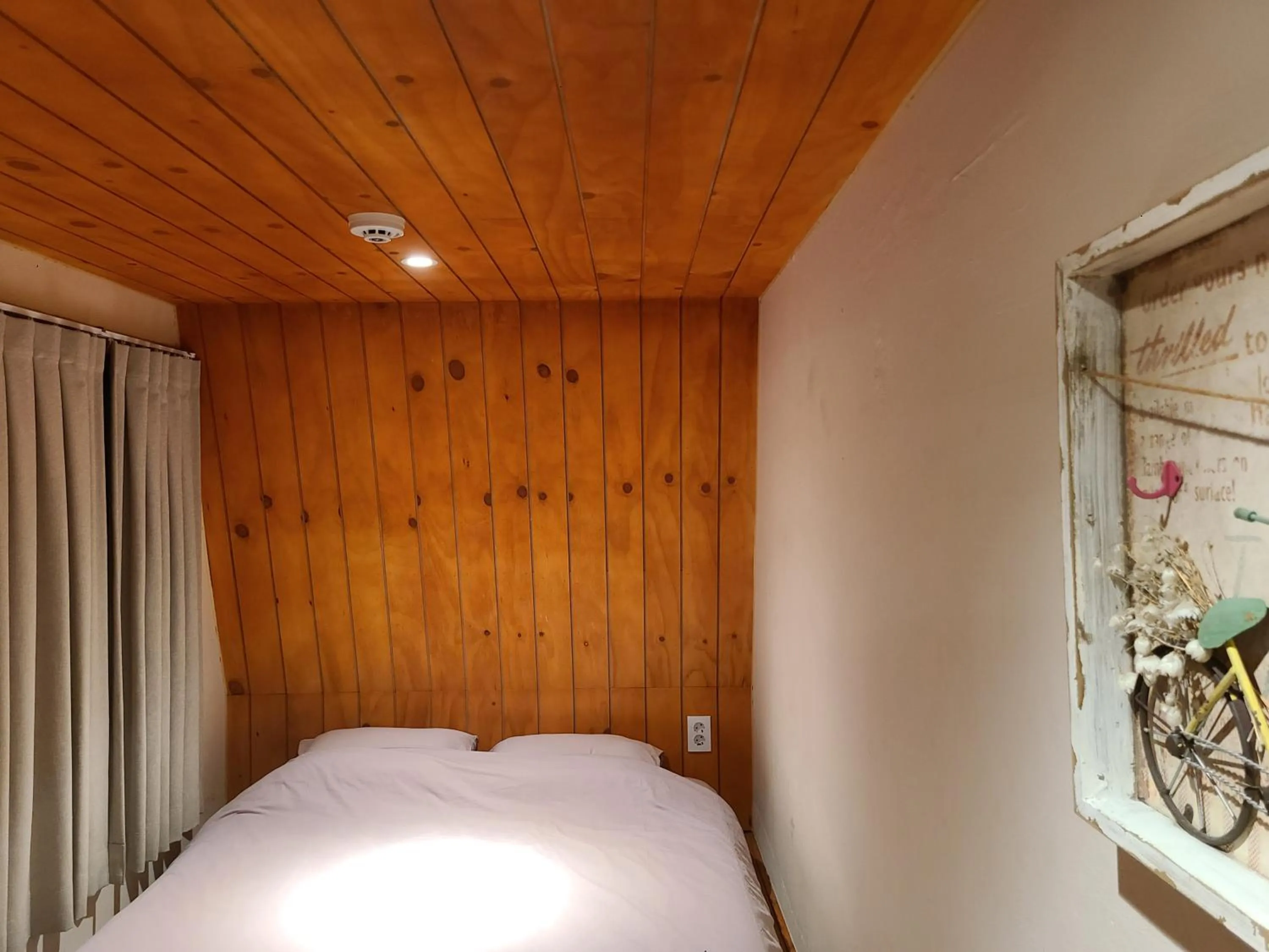 Bed in Batwo Stay - For foreigners only