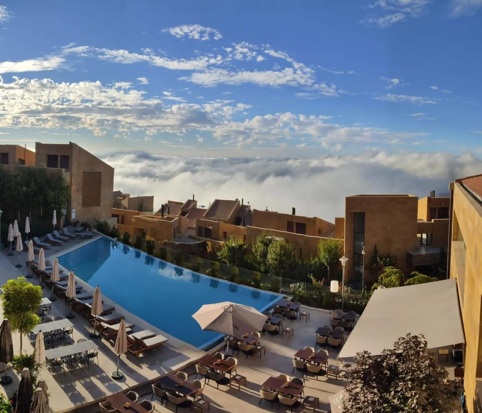 Day in Oakridge Hotel & Spa