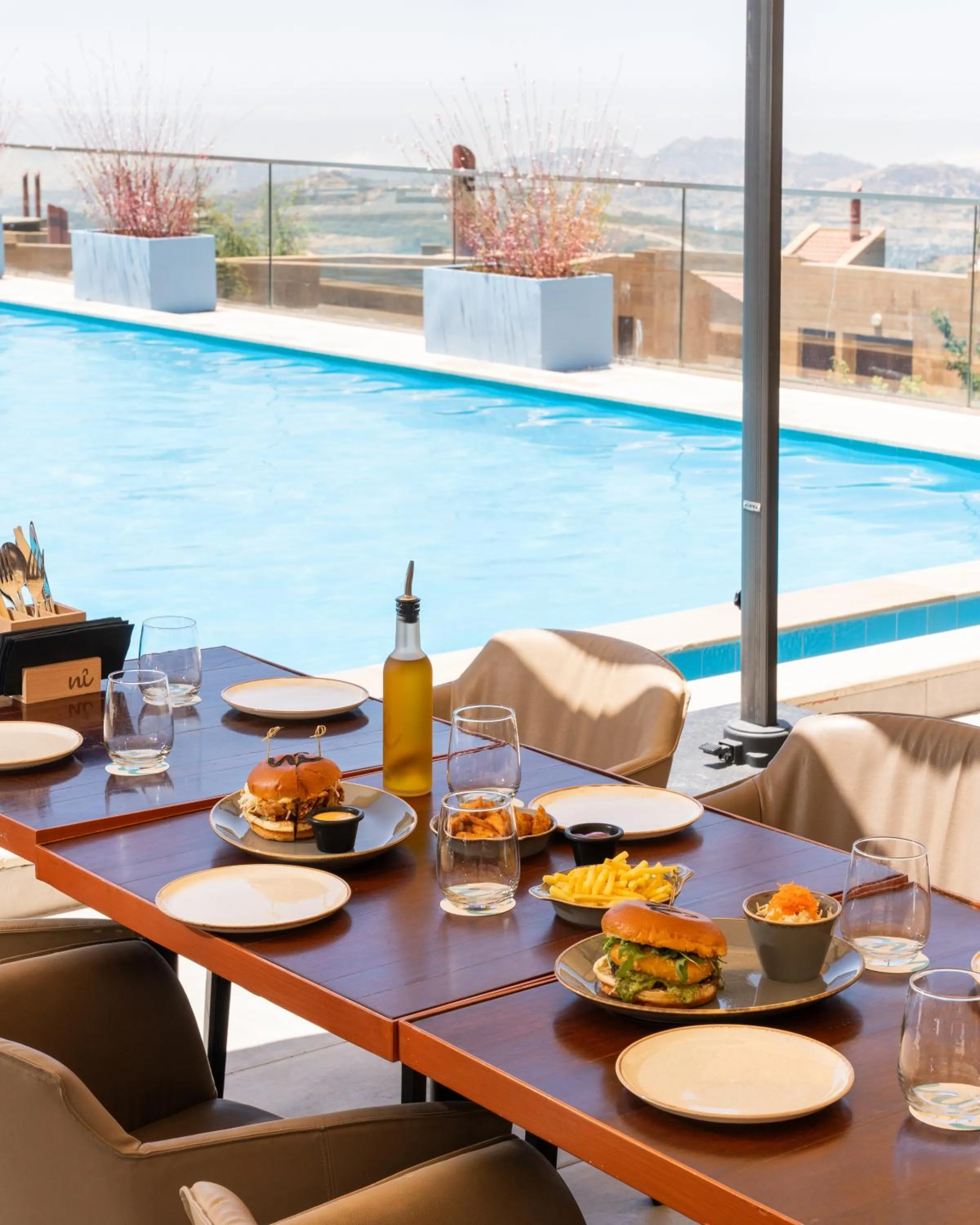 Dining area in Oakridge Hotel & Spa