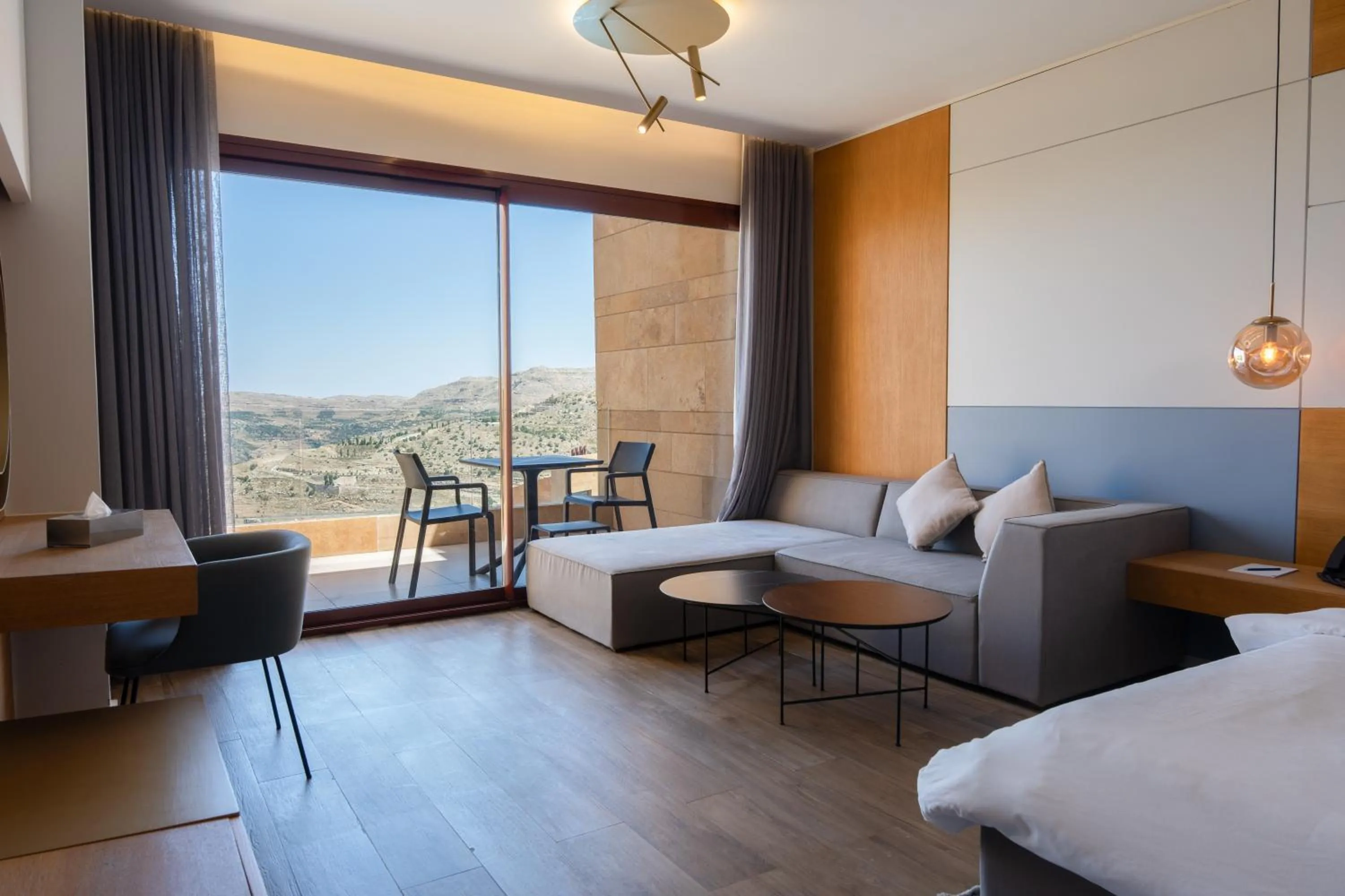 View (from property/room), Bed in Oakridge Hotel & Spa