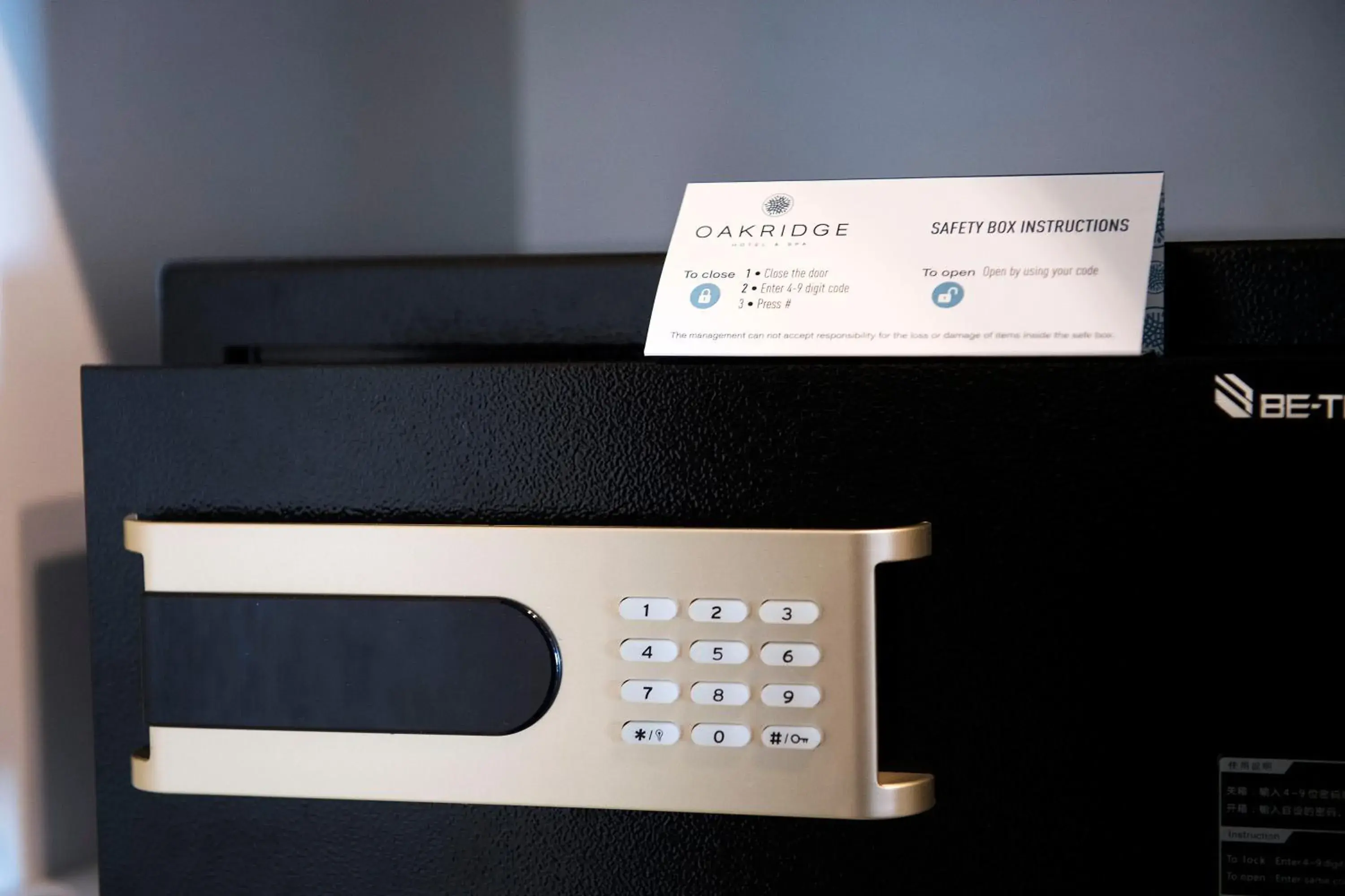 Standard Double Room in Oakridge Hotel & Spa Standard Double Room in Oakridge Hotel & Spa