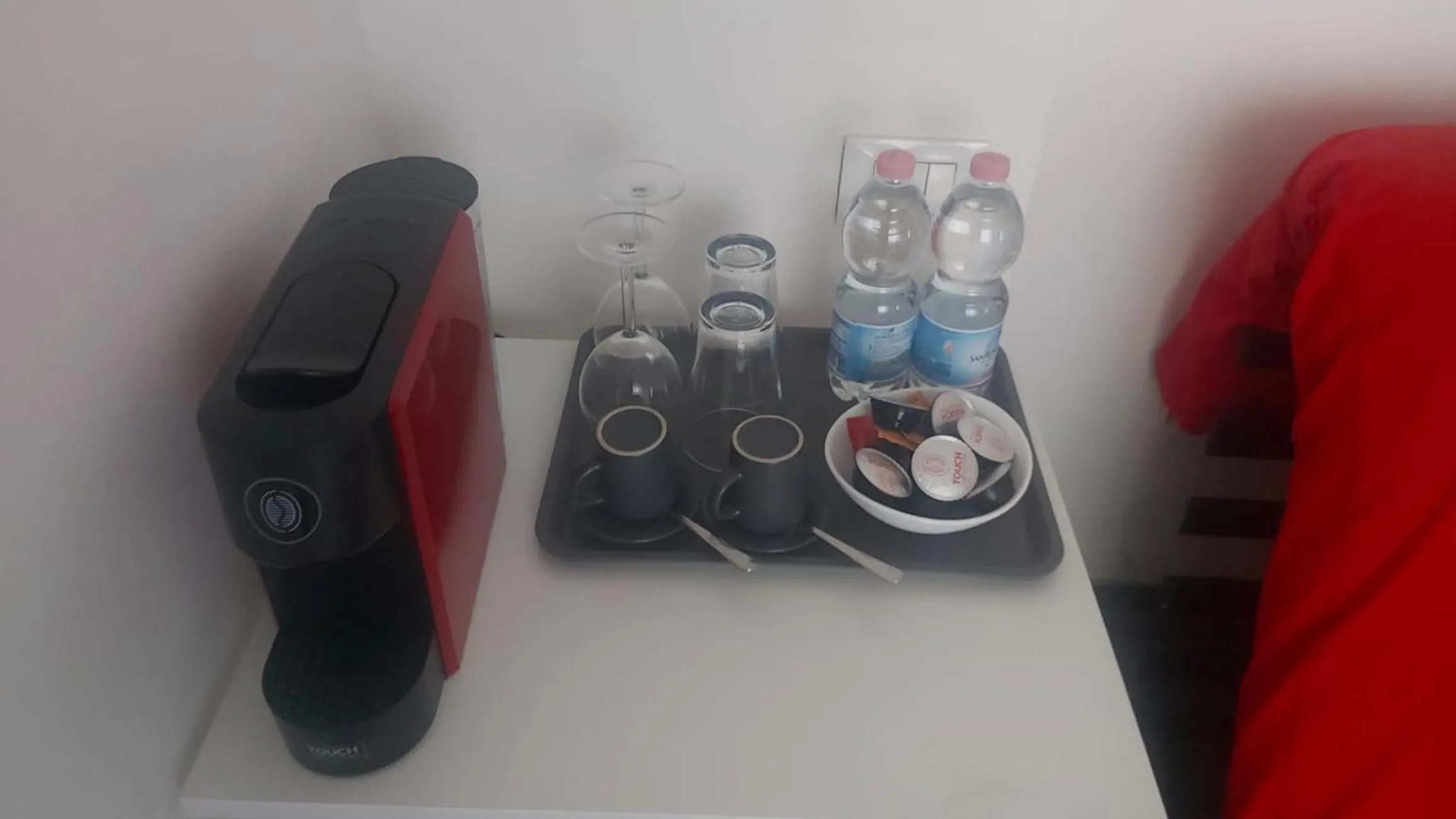 Coffee/tea facilities in Street Art Inn Florence