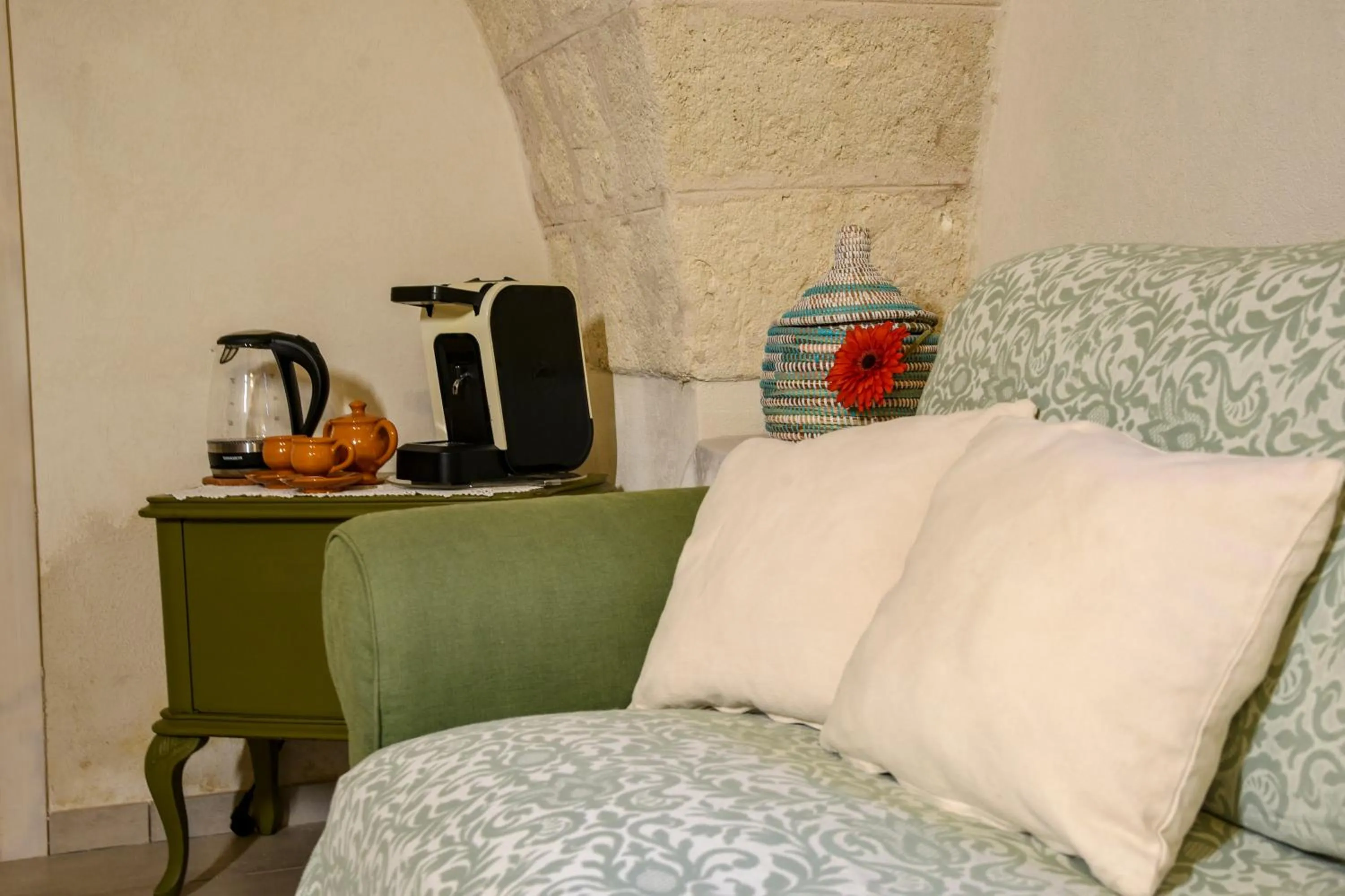 Coffee/tea facilities, Bed in Antica Casina B&B di Charme