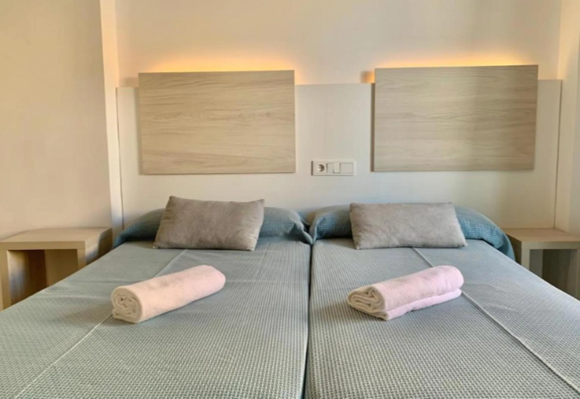 Bed in Hotel LLITERAS