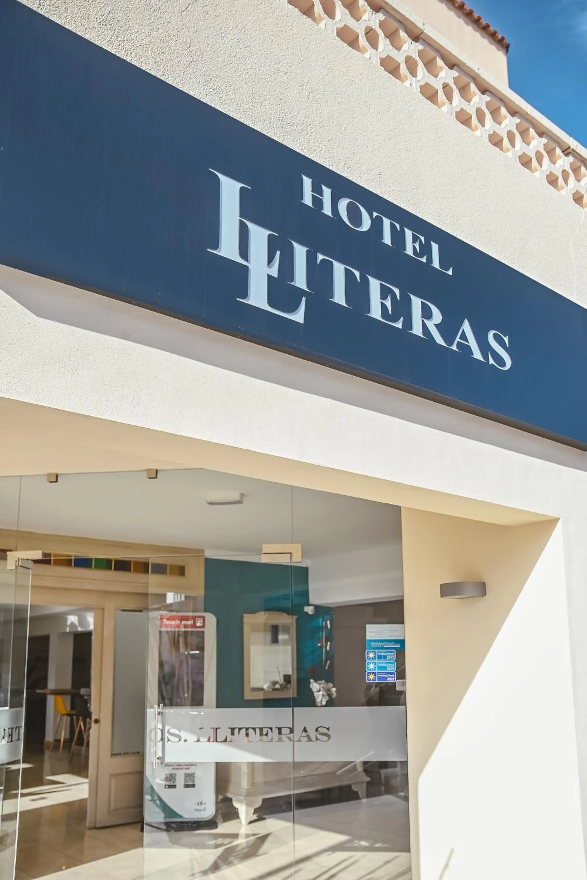 Lobby or reception in Hotel LLITERAS