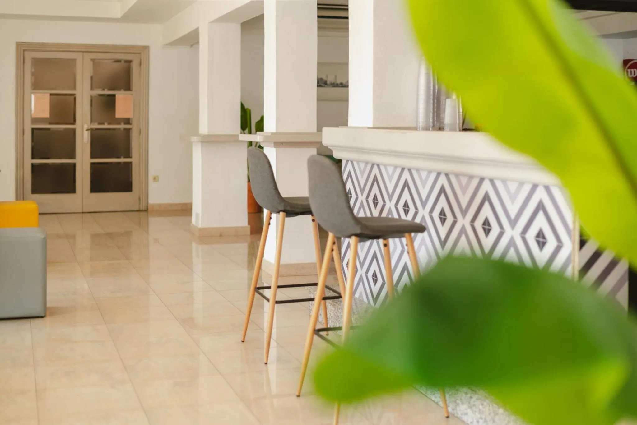 Restaurant/places to eat in Hotel LLITERAS