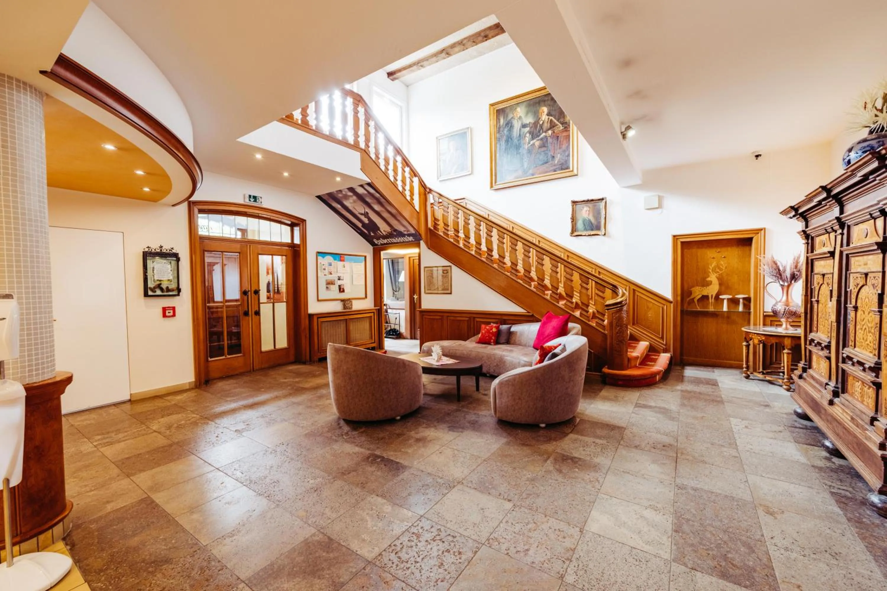 Lobby or reception in Berghotel Hoher Knochen - Ruhe & Natur