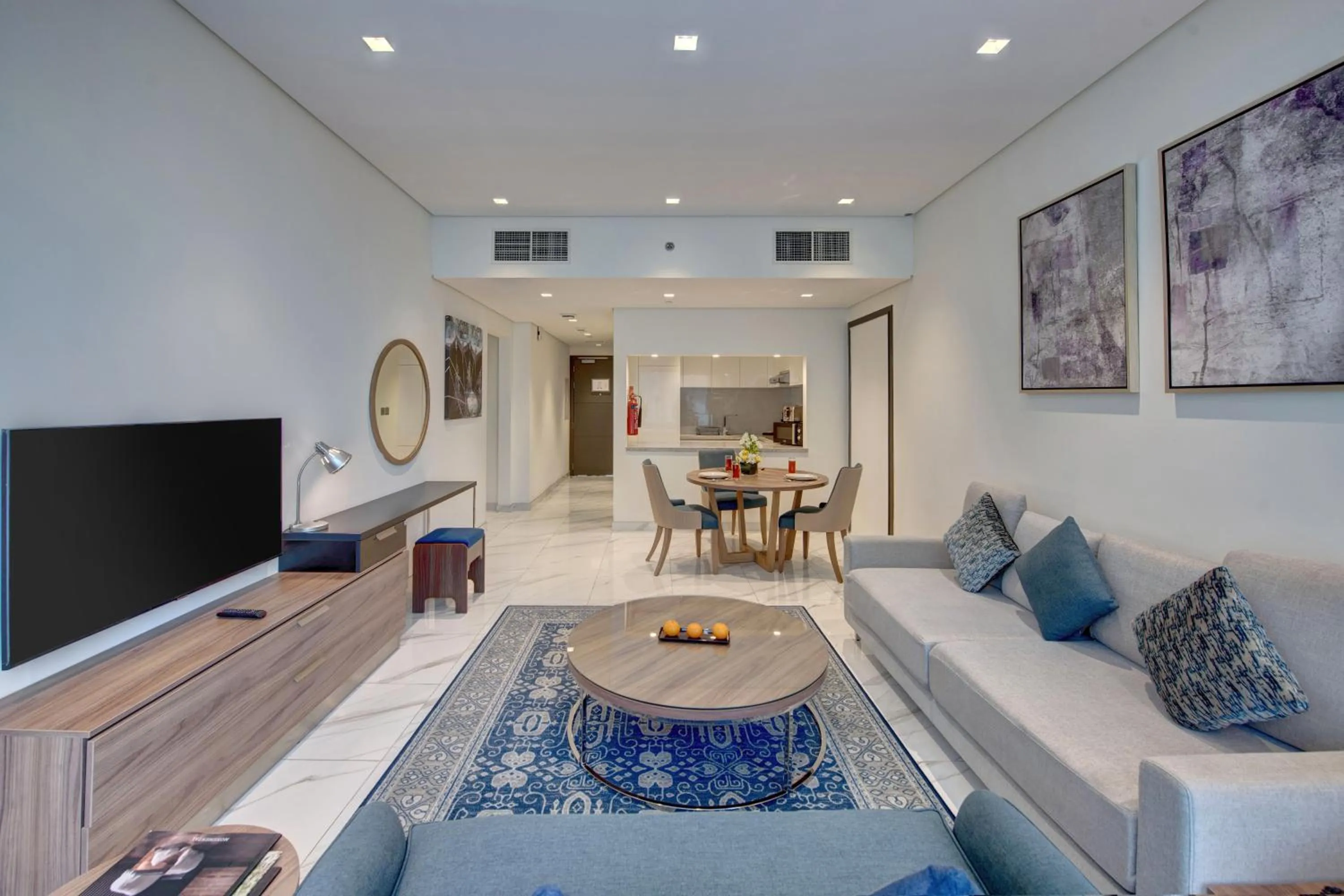 Living room in SUHA Mina Rashid Hotel Apartments