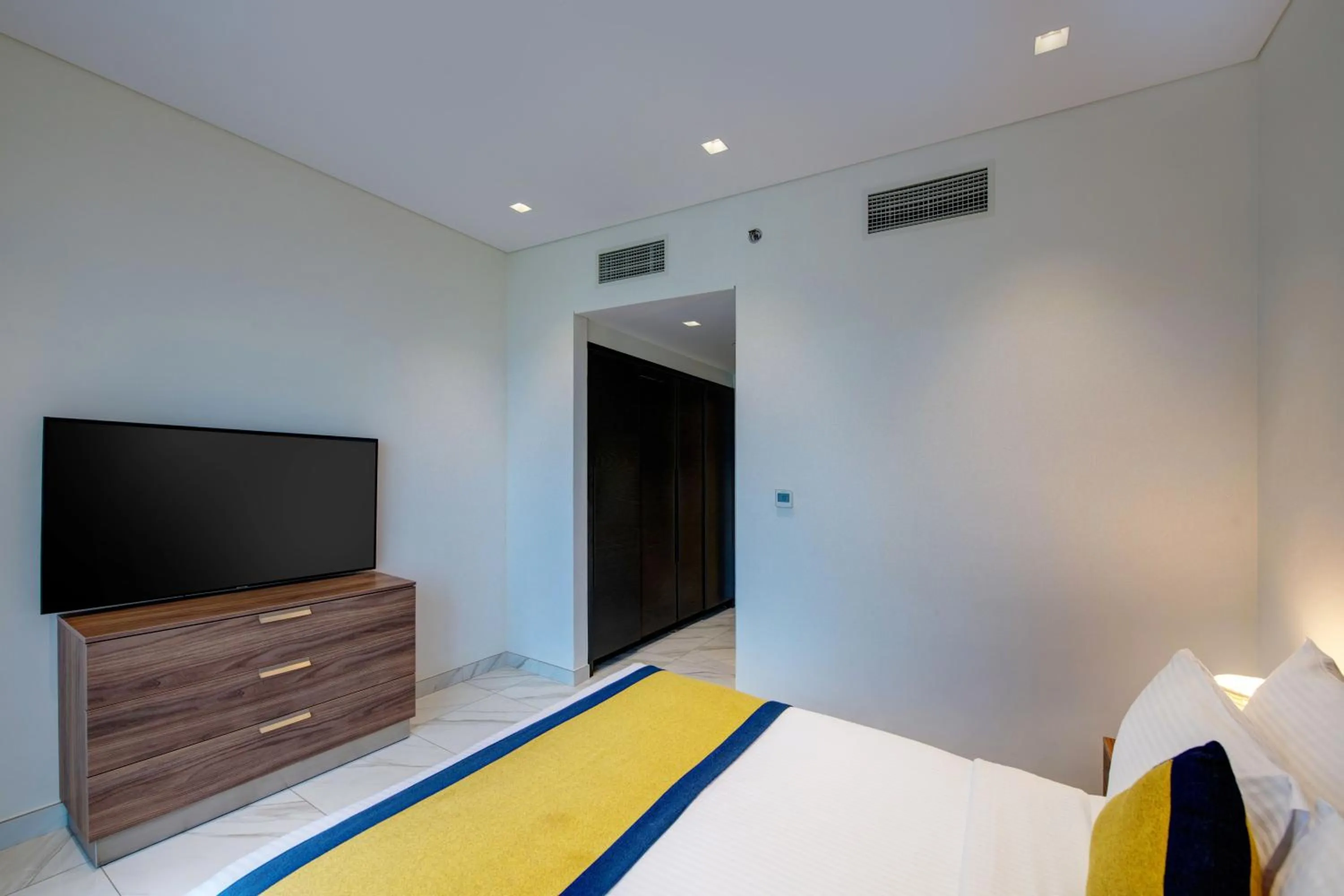 Bedroom, Bed in SUHA Mina Rashid Hotel Apartments