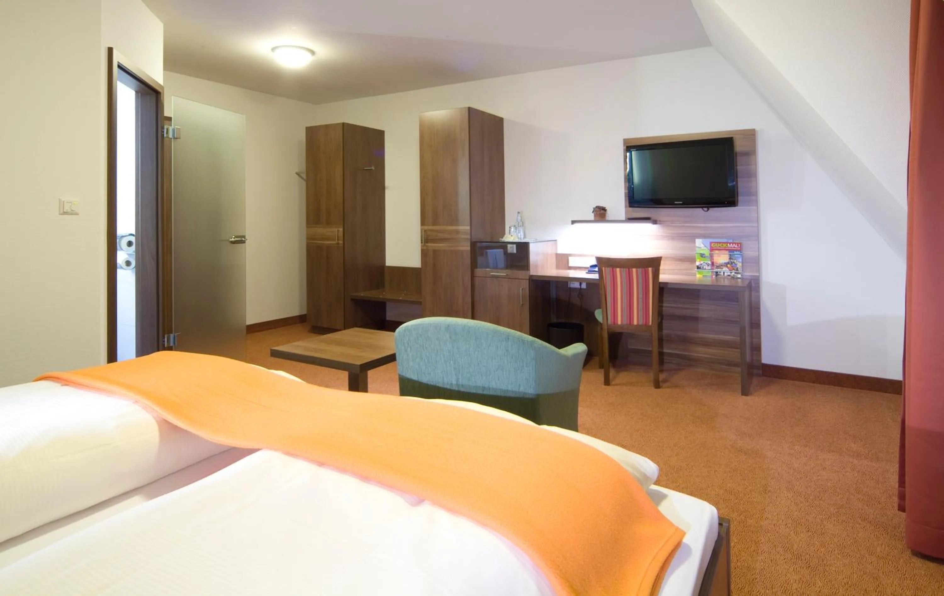 TV and multimedia, Bed in Hotel Sonneck