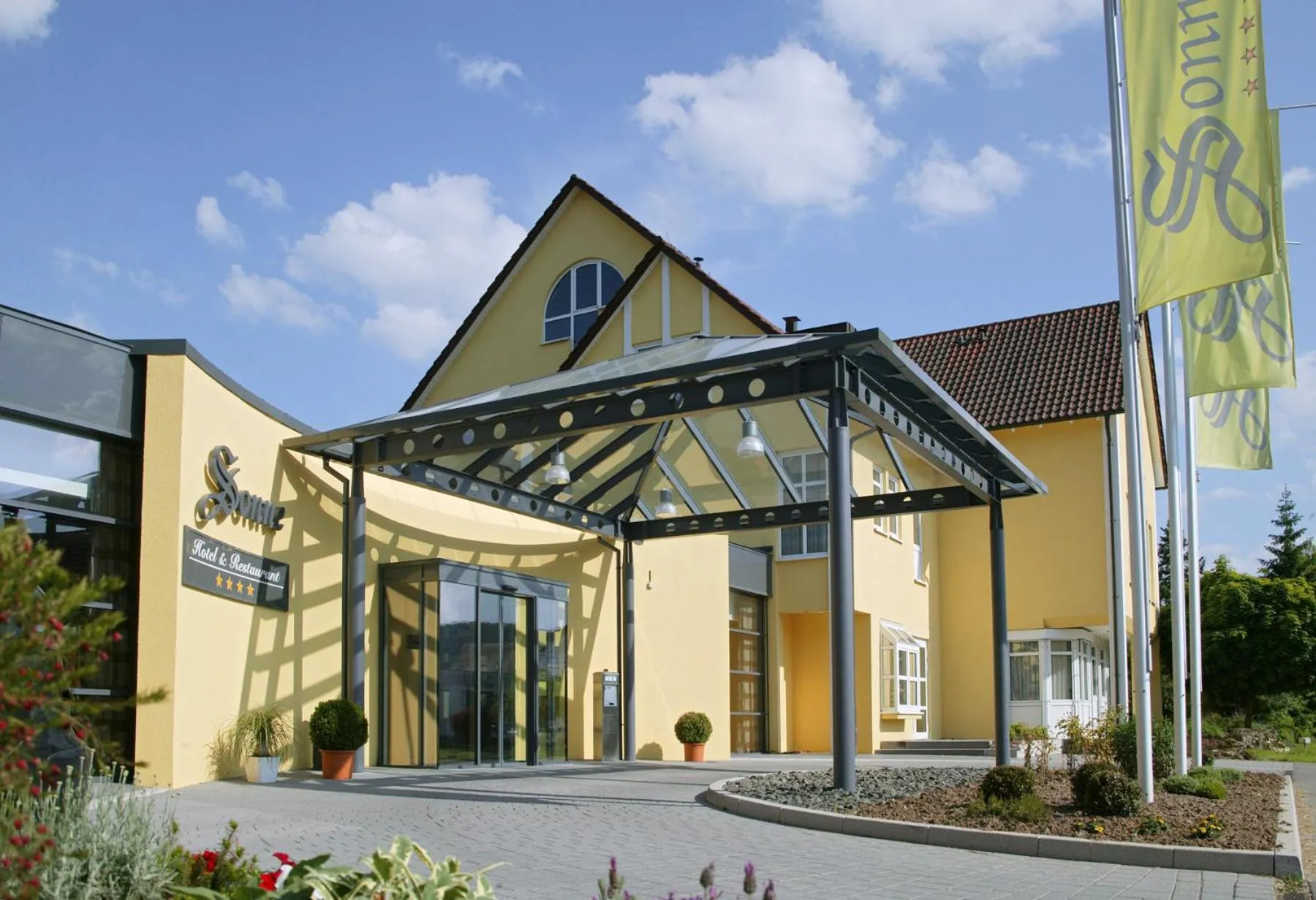 Facade/entrance in Hotel Sonne Rudersberg