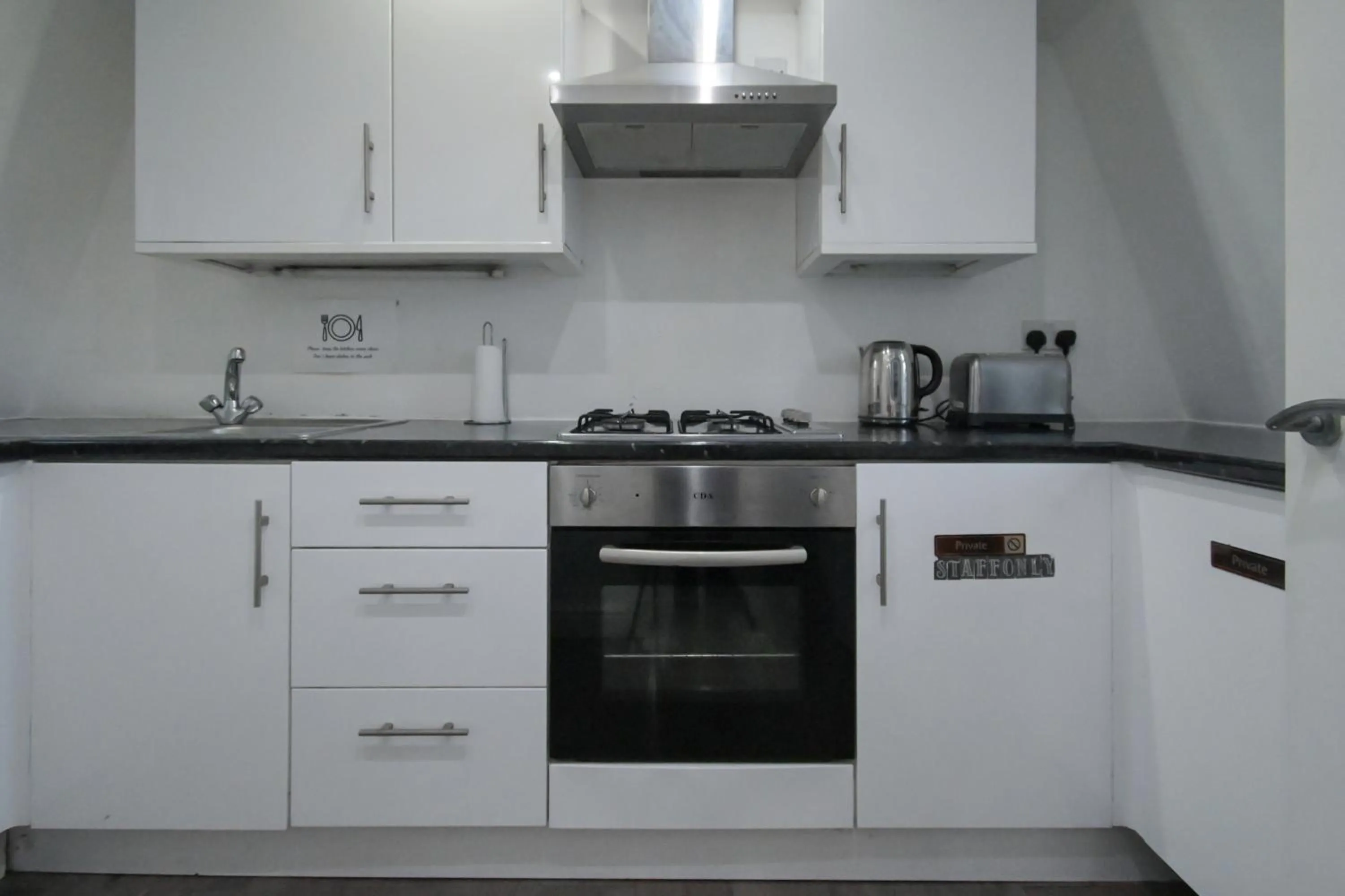 Kitchen or kitchenette in Charlotte Street Rooms by News Hotel