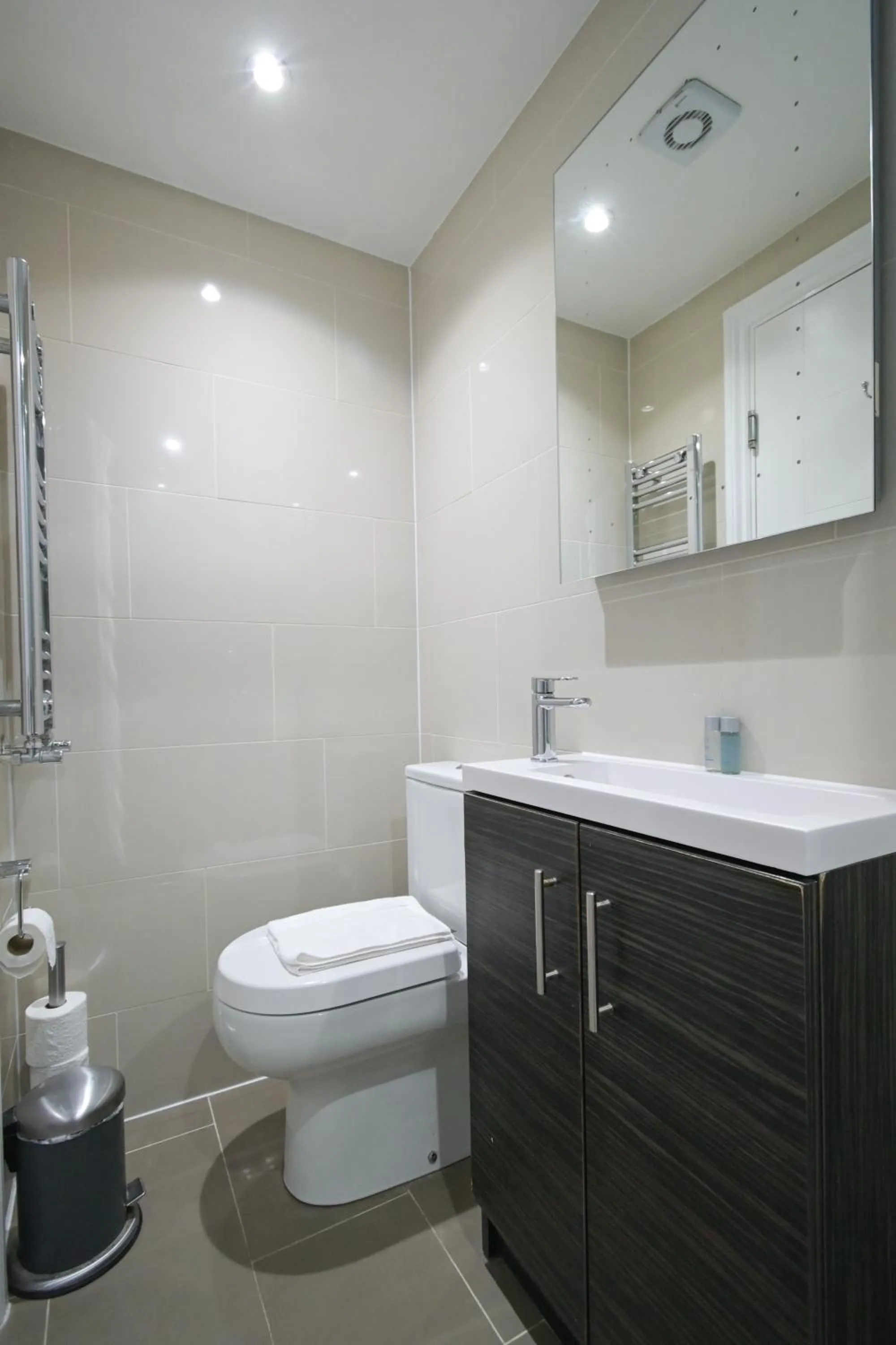 Toilet in Charlotte Street Rooms by News Hotel