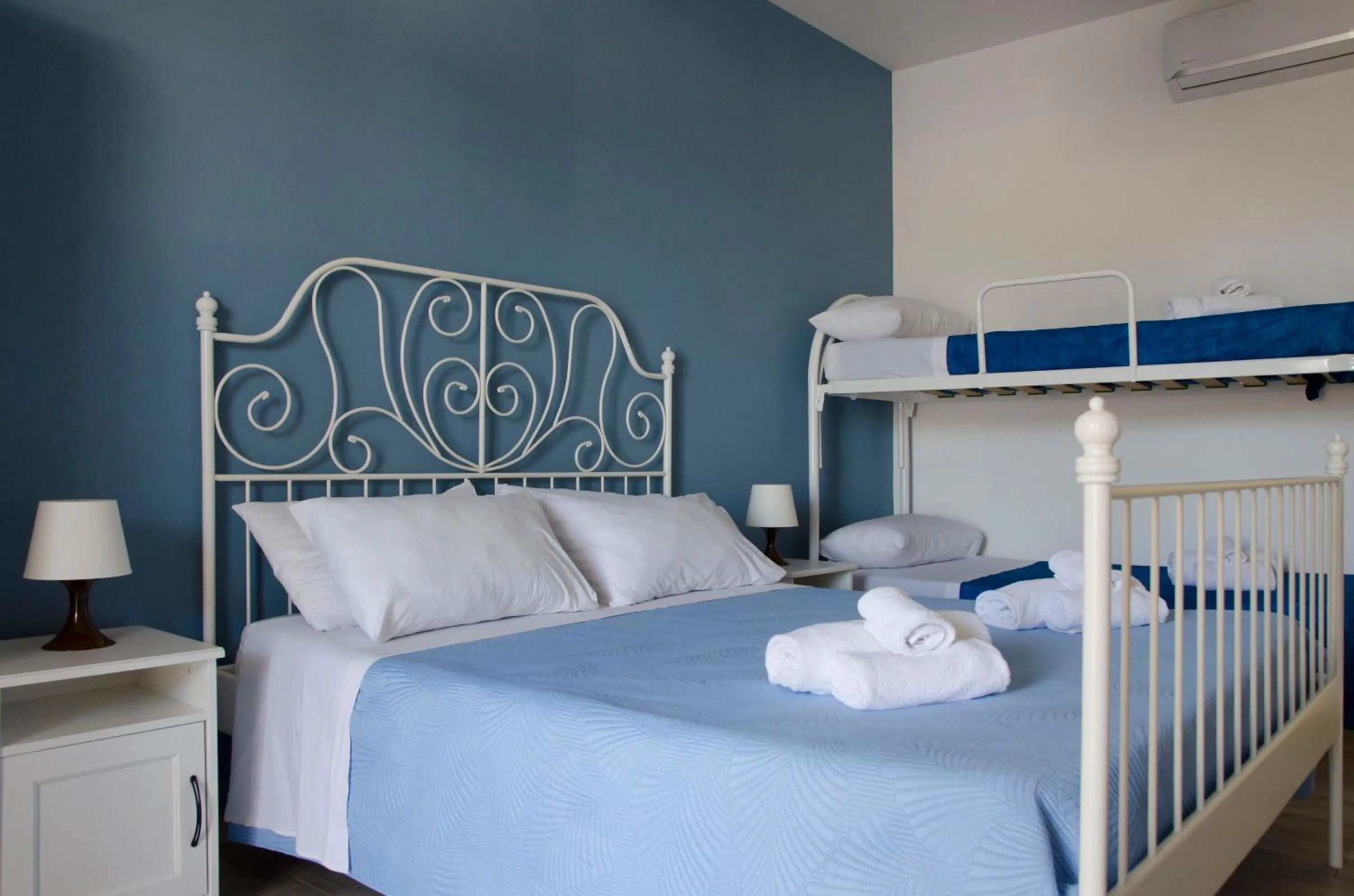 Bed in Residence La Perla Marzamemi