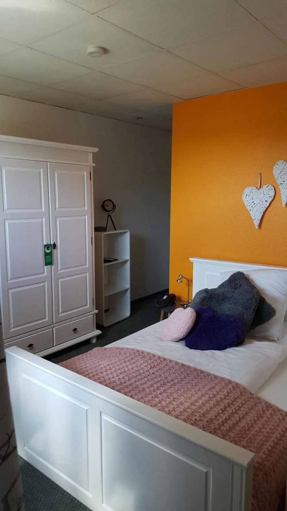 Photo of the whole room in B SIX Hotel