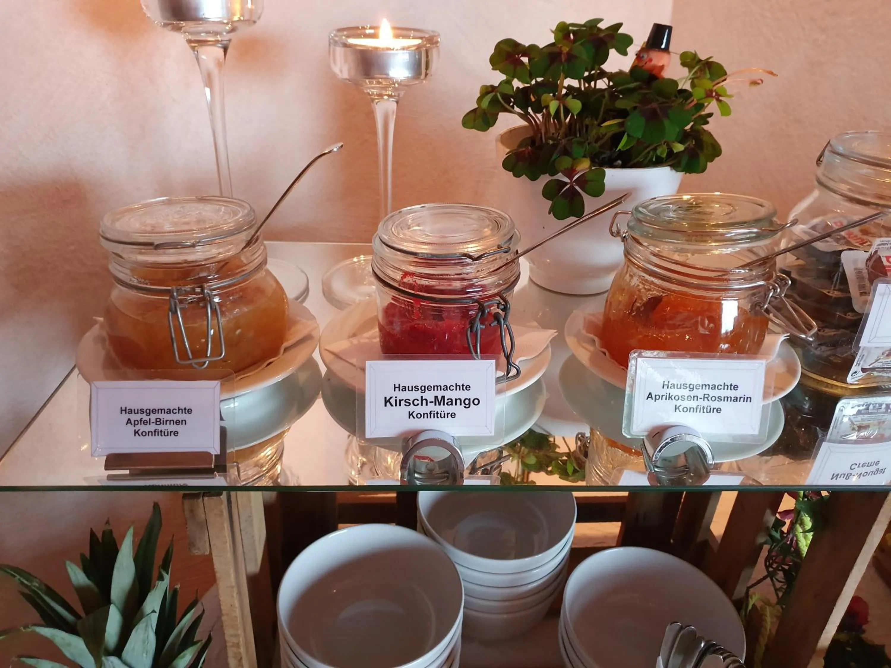 Buffet breakfast in ReVital & Wohlfühlhotel Steimker Hof