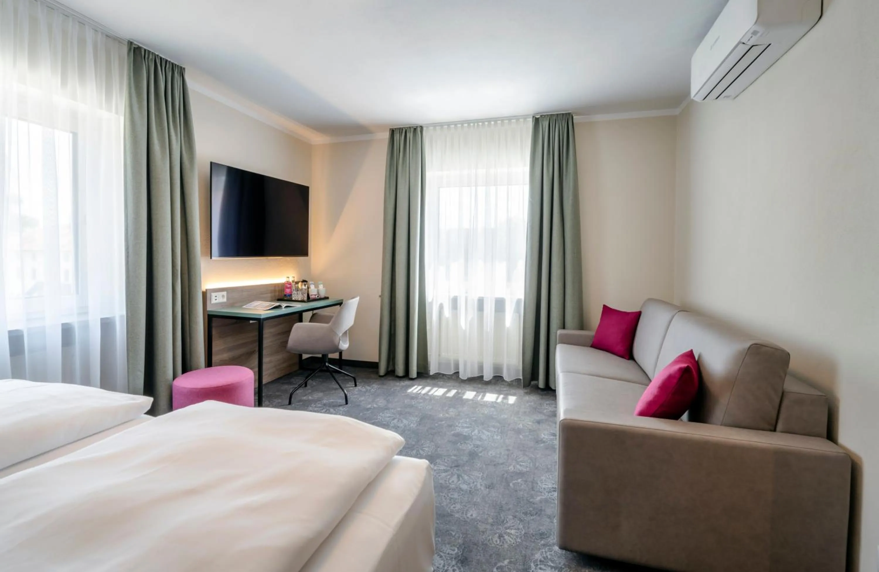 Bed in Boutique Hotel Erb München Parsdorf