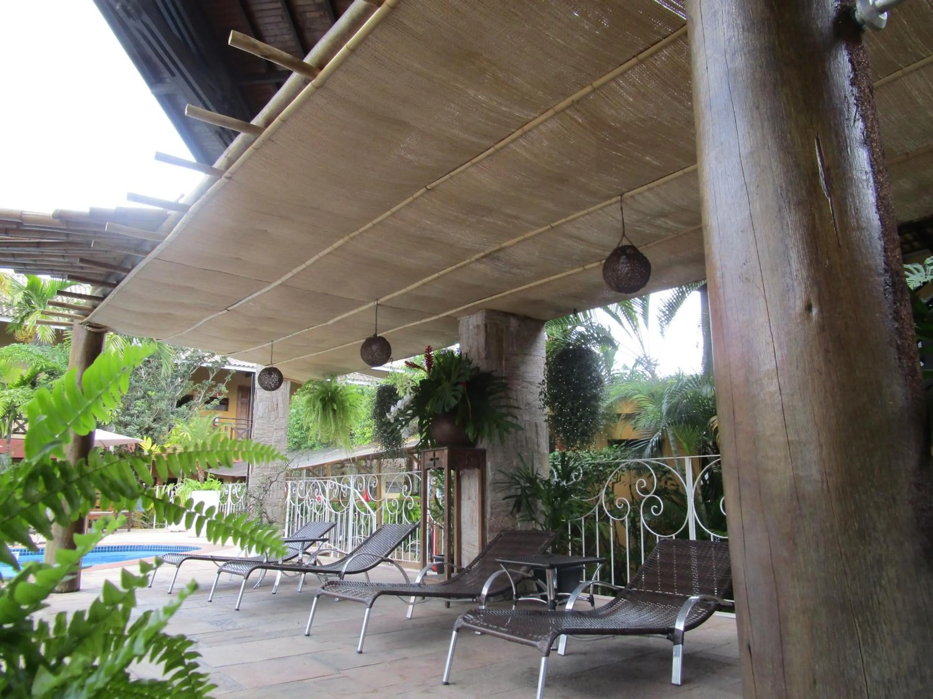 Swimming pool in Ilha flat Hotel Suíte Swaenen II