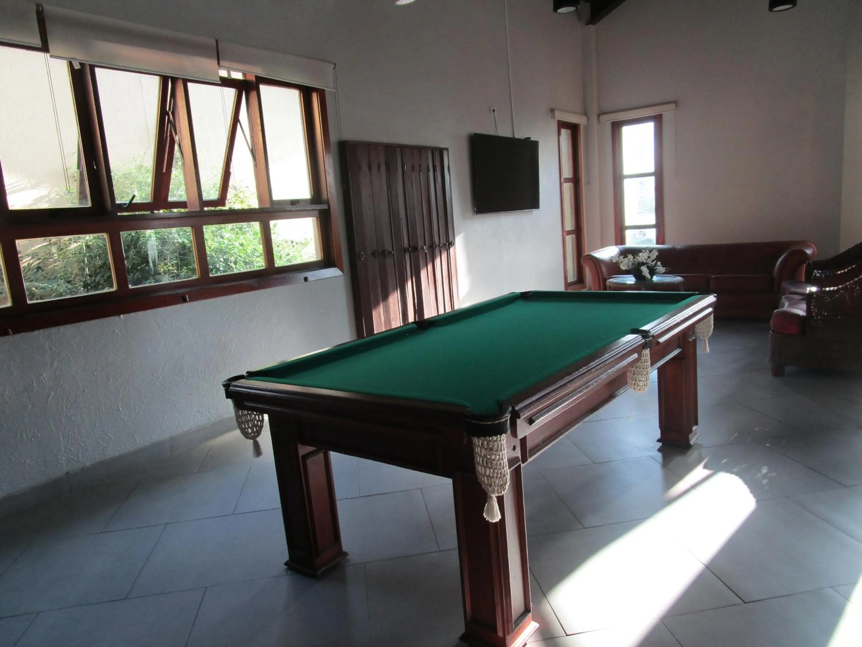 Game Room in Ilha flat Hotel Suíte Swaenen II