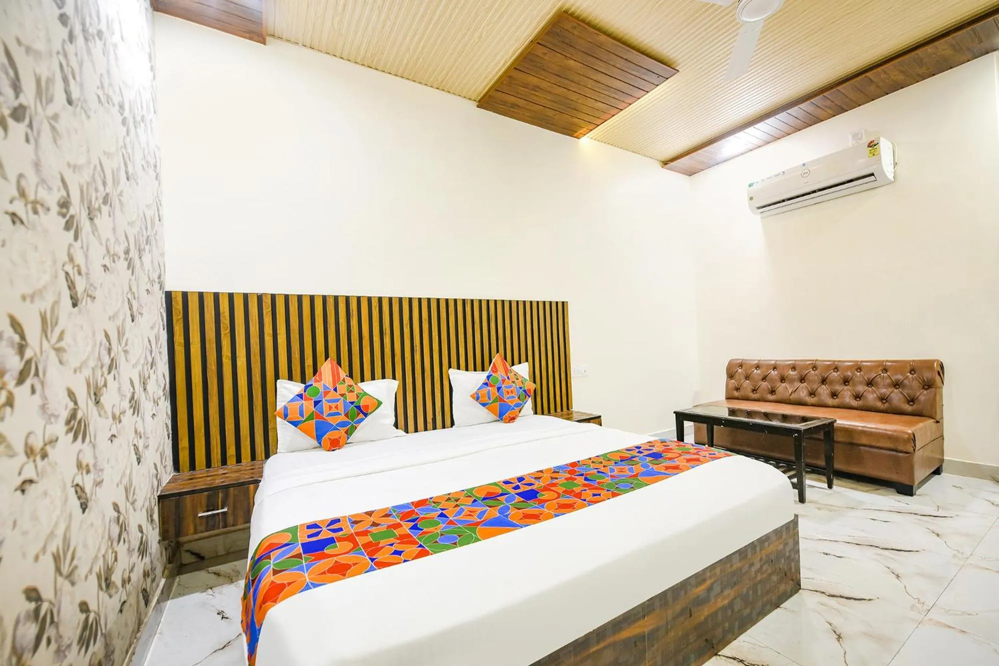 Bed in FabHotel The Crystal Palace Rohini