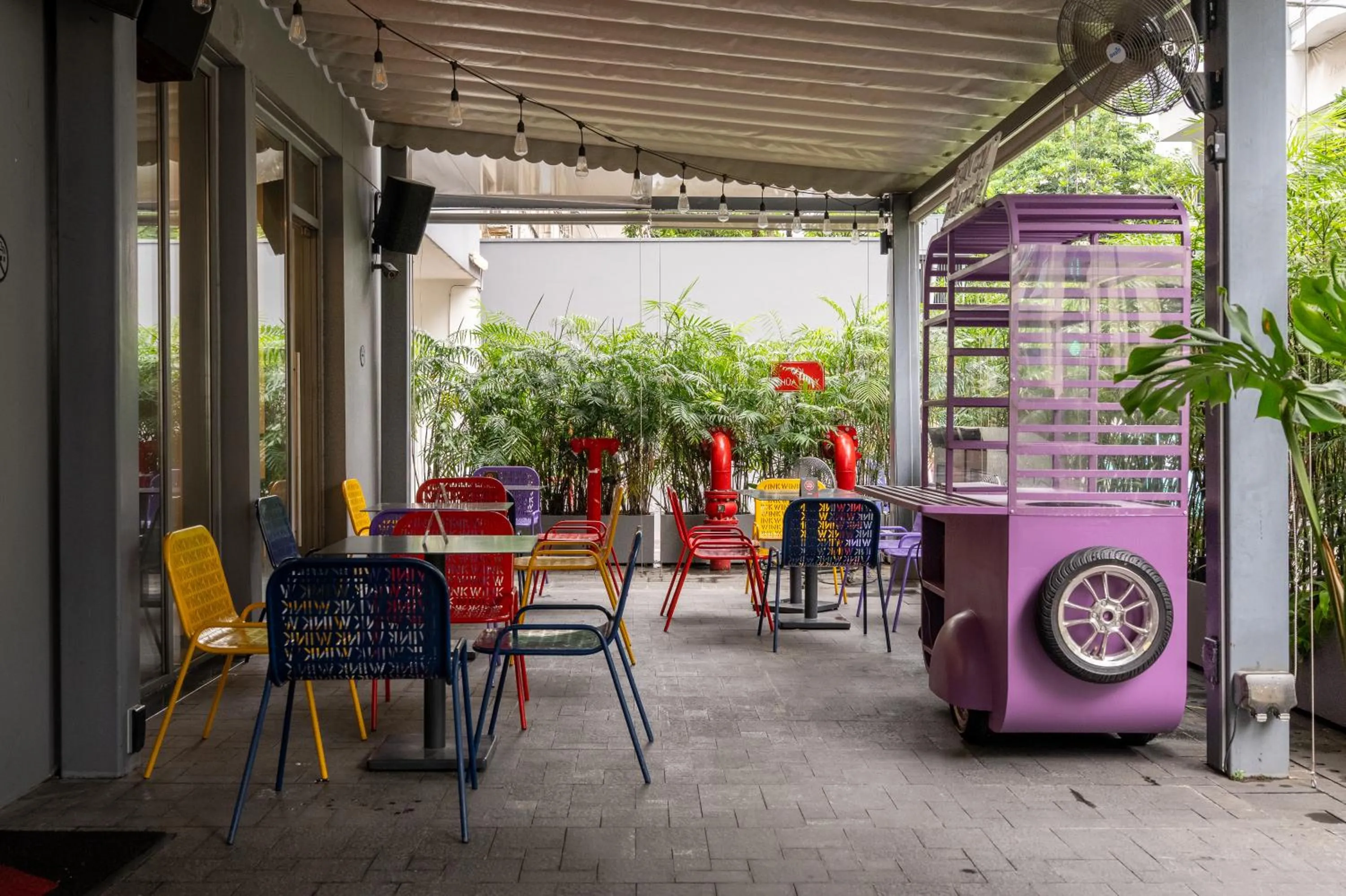 Restaurant/places to eat in Wink Saigon Centre, Unscripted by Hyatt