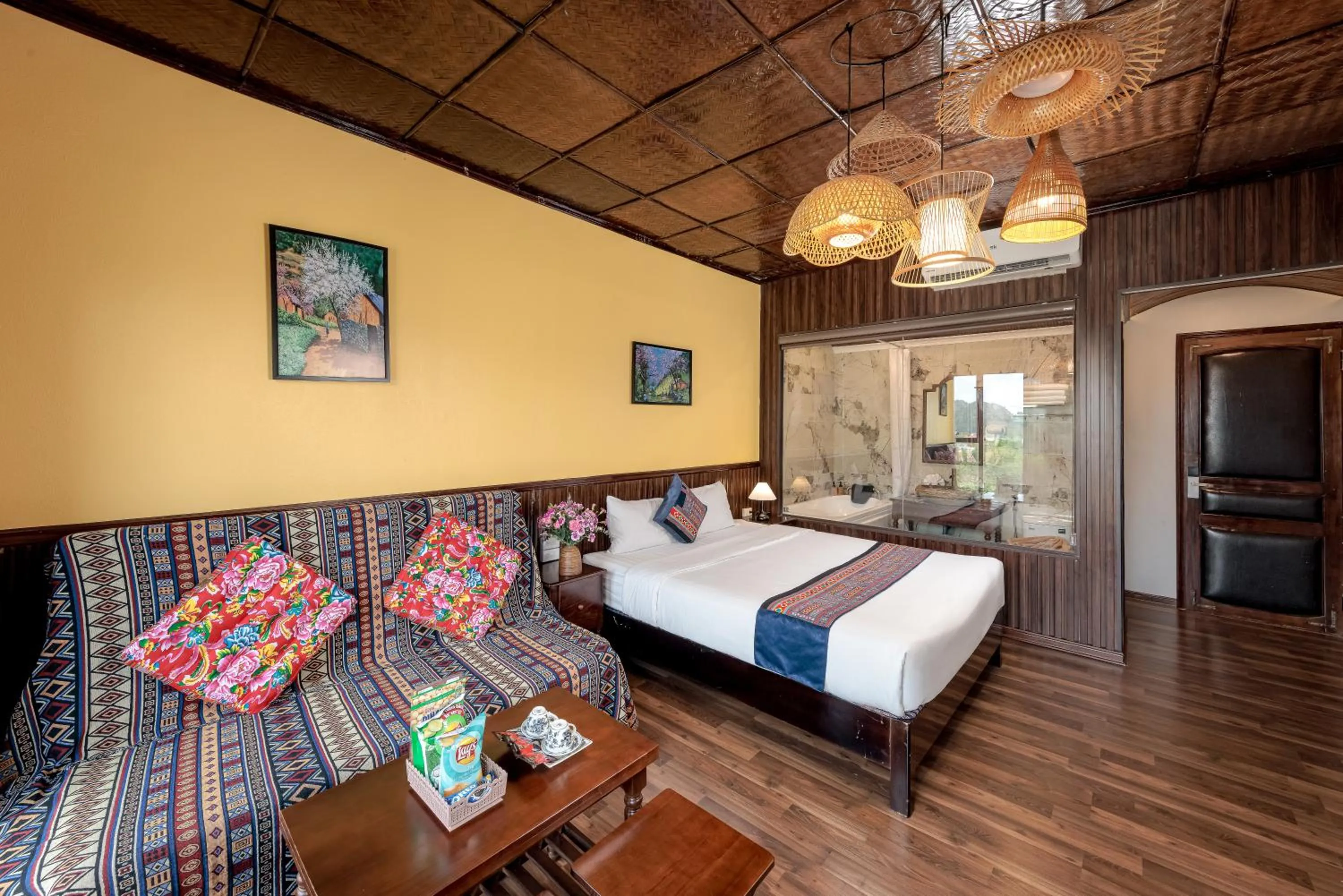 Bed in Tam Coc Lion Kings Hotel & Resort Ninh Binh
