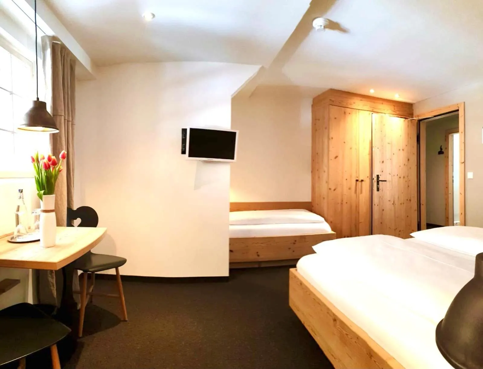 Photo of the whole room, Bed in Hotel Blaue Gams ***S