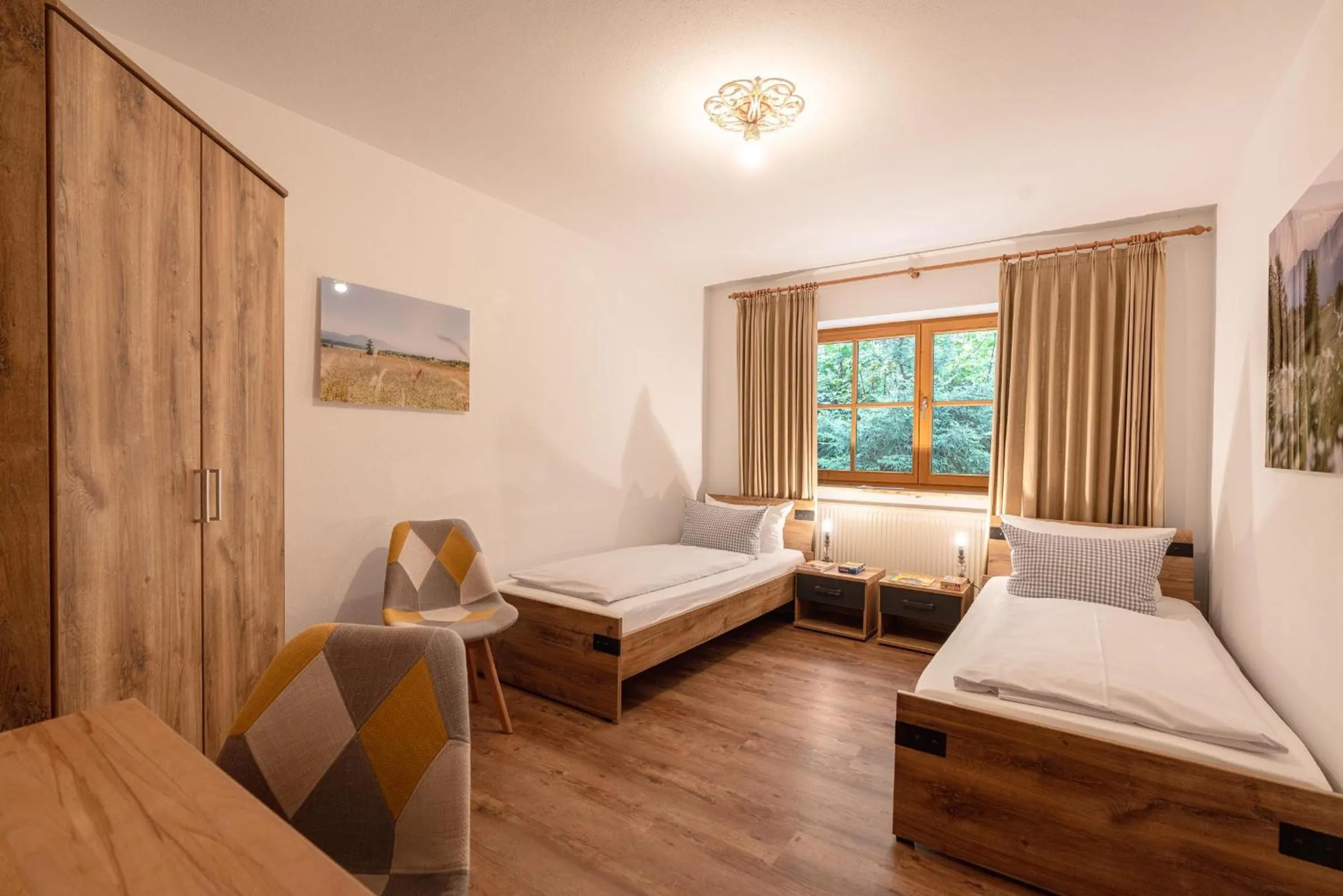 Bedroom, Bed in Hotel Blaue Gams ***S