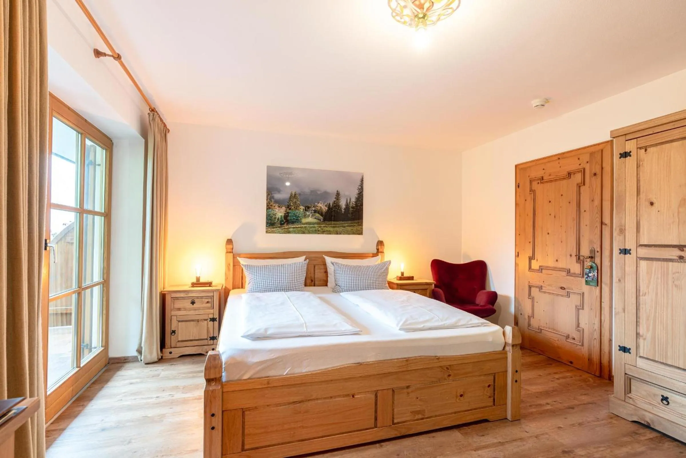 Bed in Hotel Blaue Gams ***S