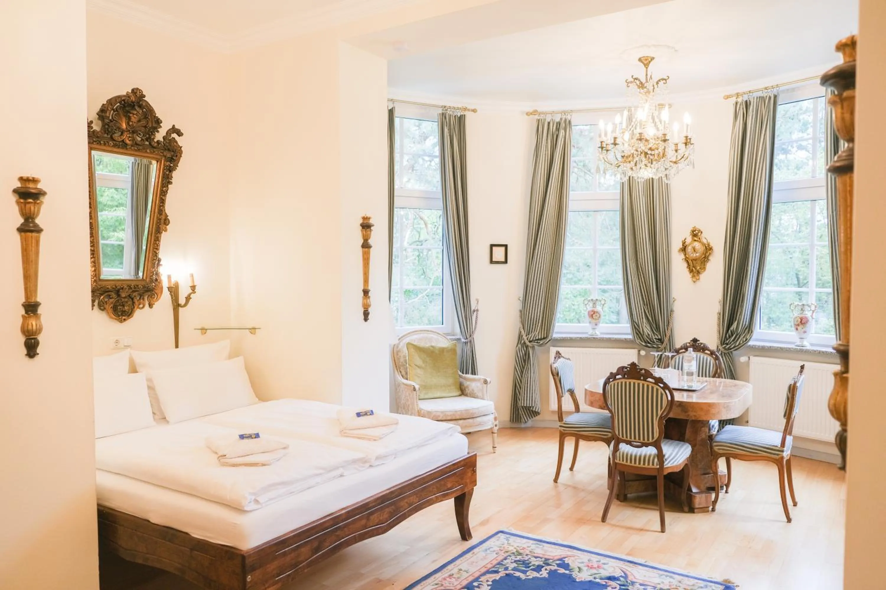 Bed in Hotel Rotdorn