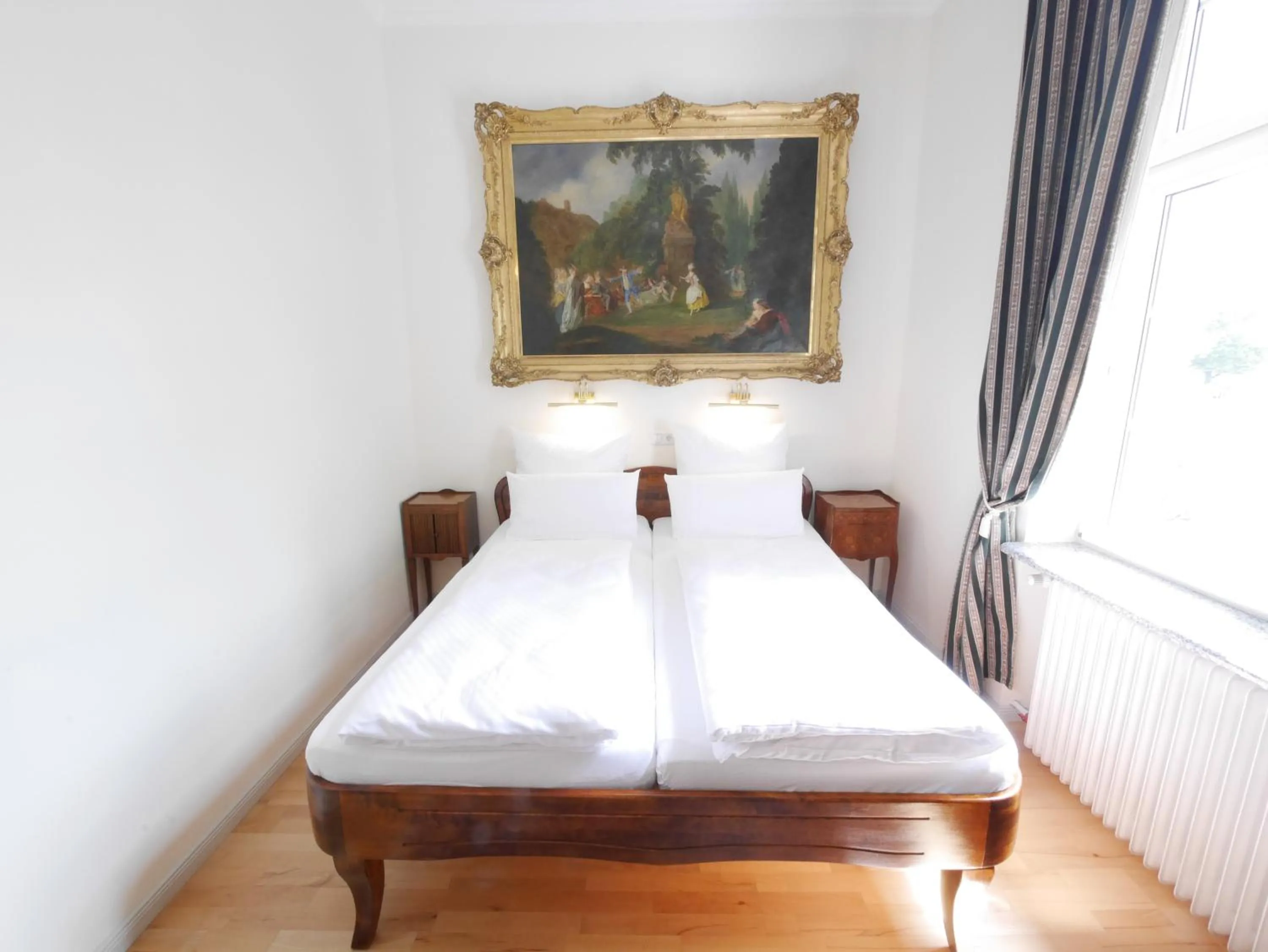 Bed in Hotel Rotdorn