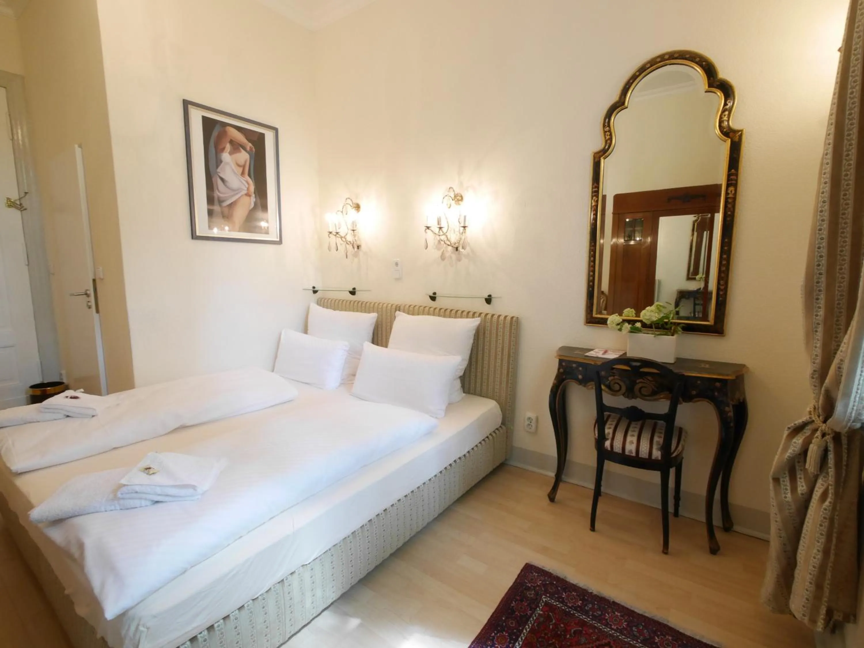 Bed in Hotel Rotdorn