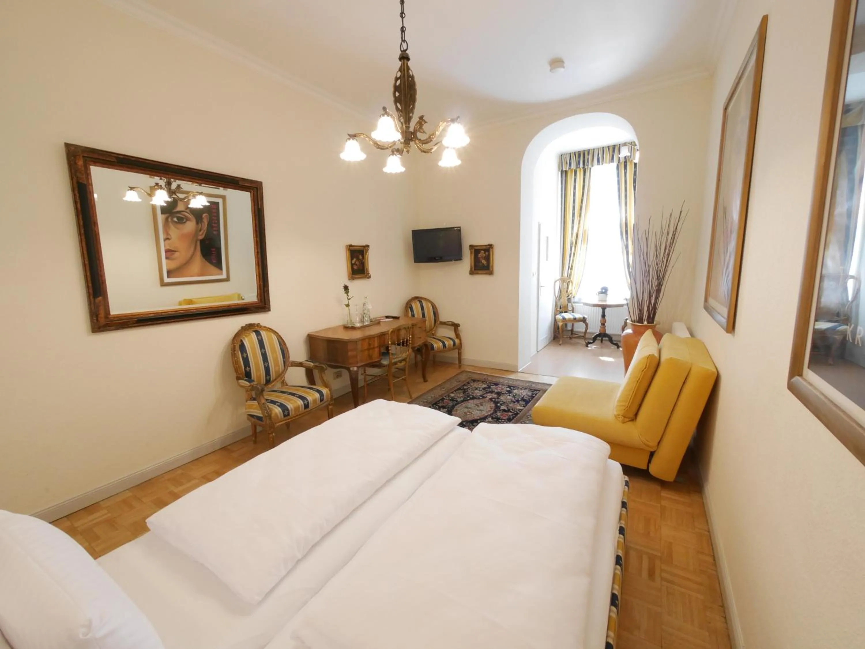 Bed in Hotel Rotdorn