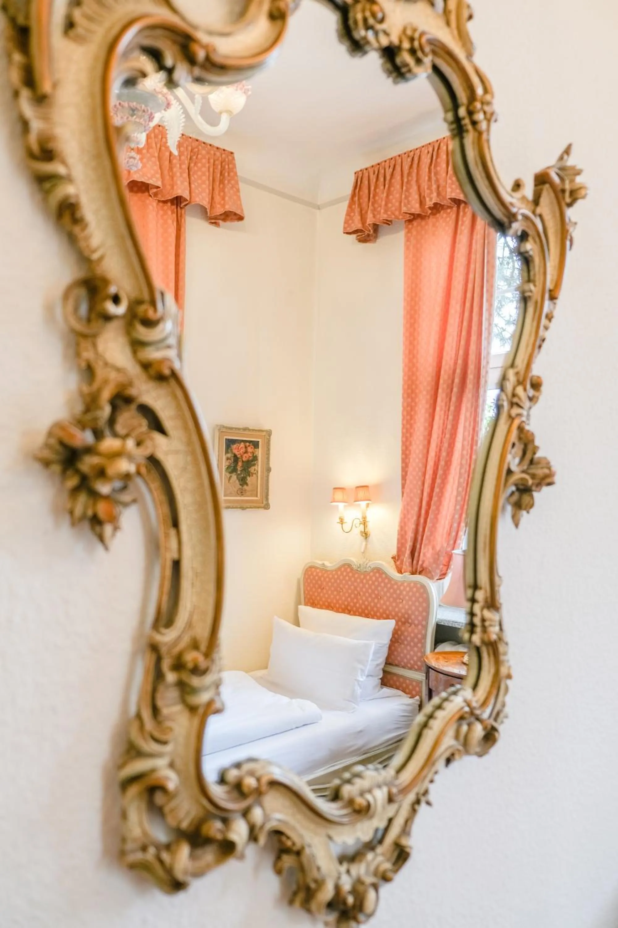 Bed in Hotel Rotdorn