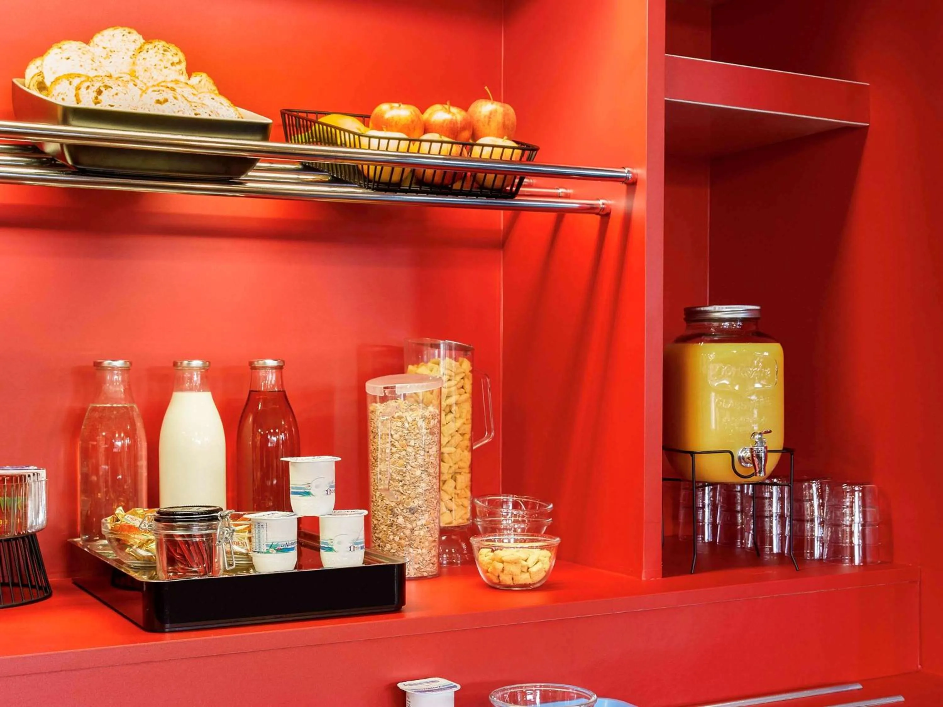 Restaurant/places to eat in hotelF1 Poitiers Nord Futuroscope