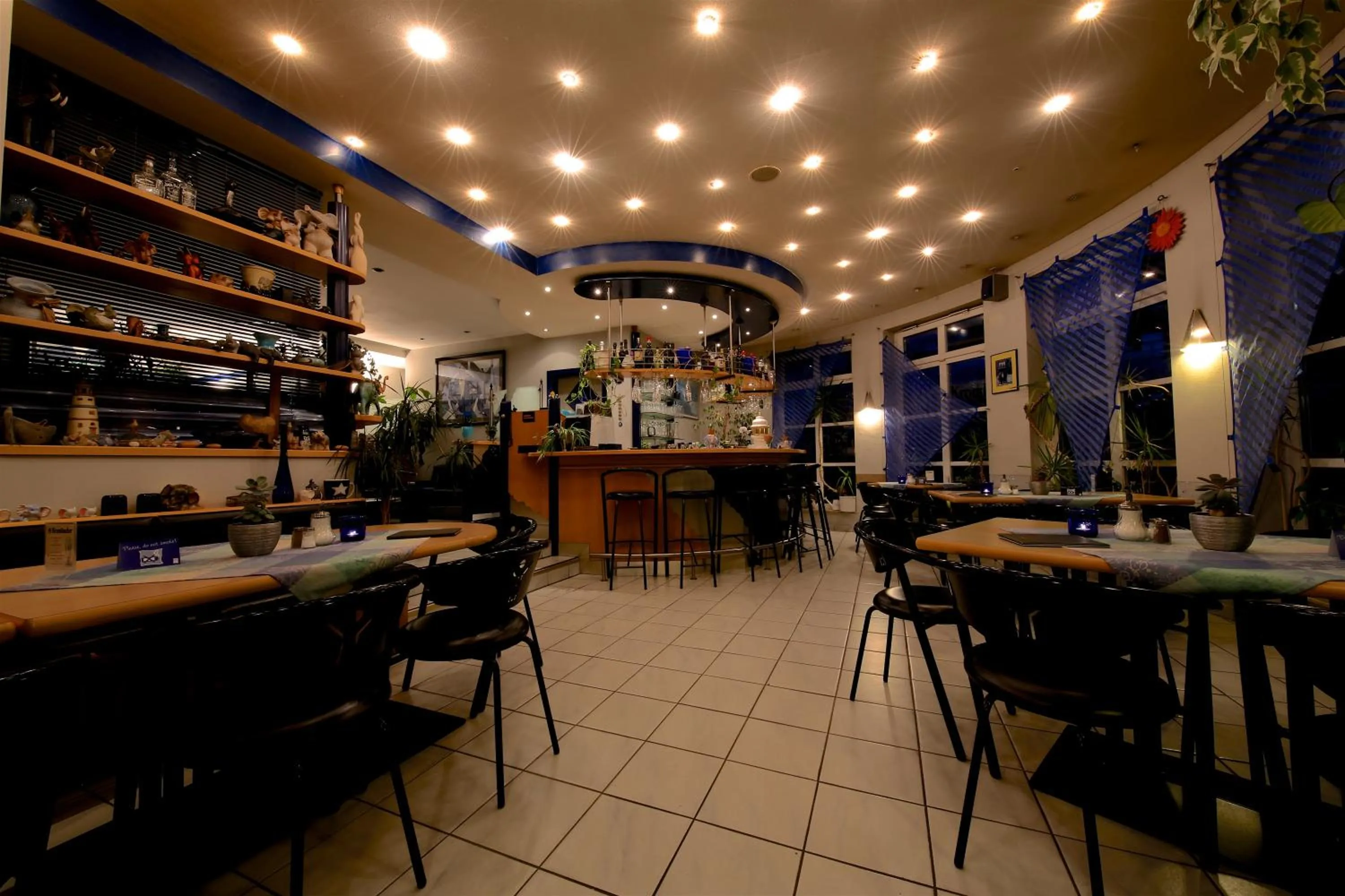 Lounge or bar in Hotel Chassalla