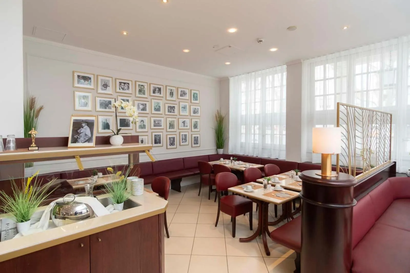 Breakfast in Star-Apart Hansa Hotel