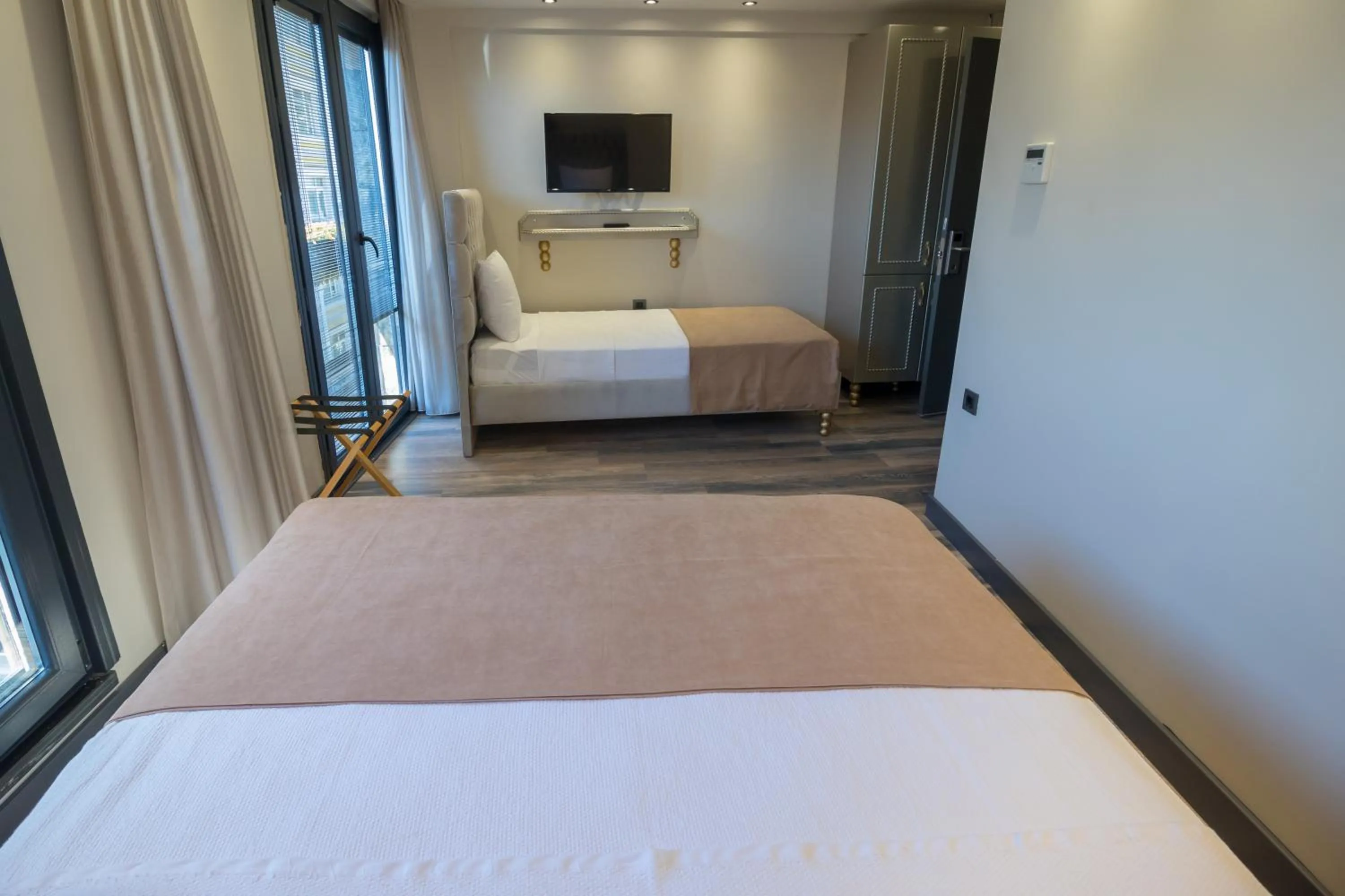 Photo of the whole room, Bed in Mardia Hotel