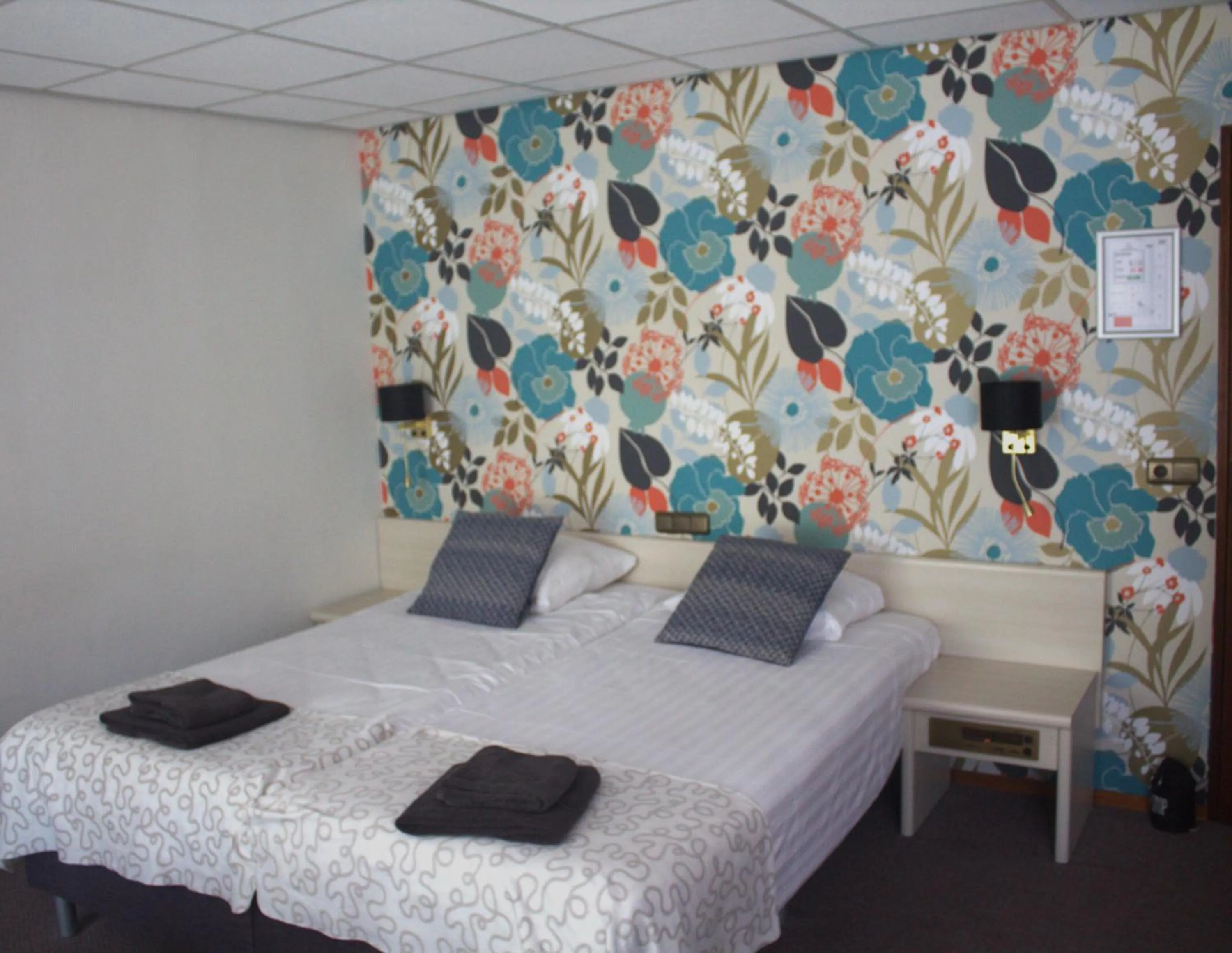 Property building, Bed in Het Wapen van Enkhuizen