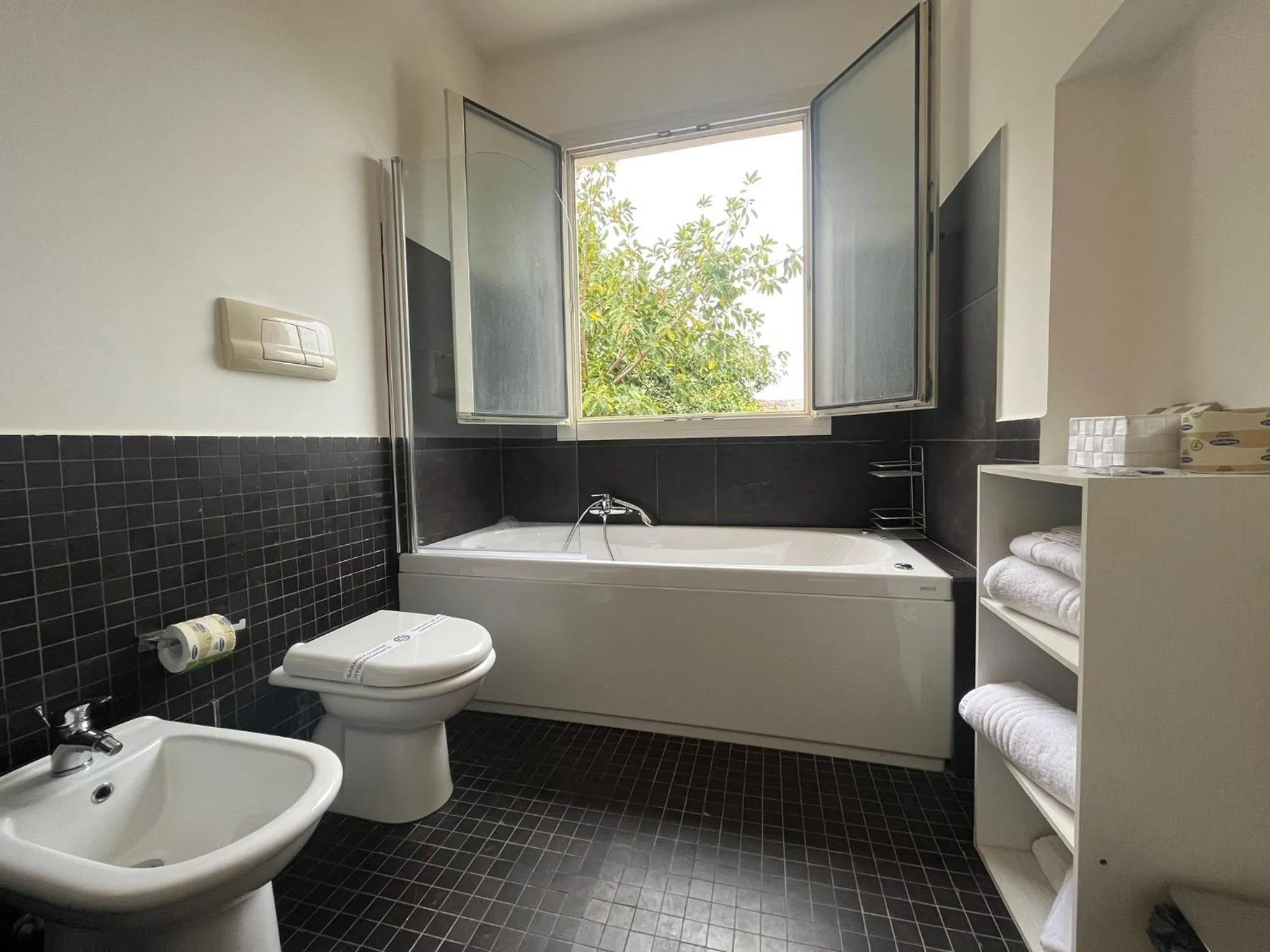 Bath in Horizon Suites