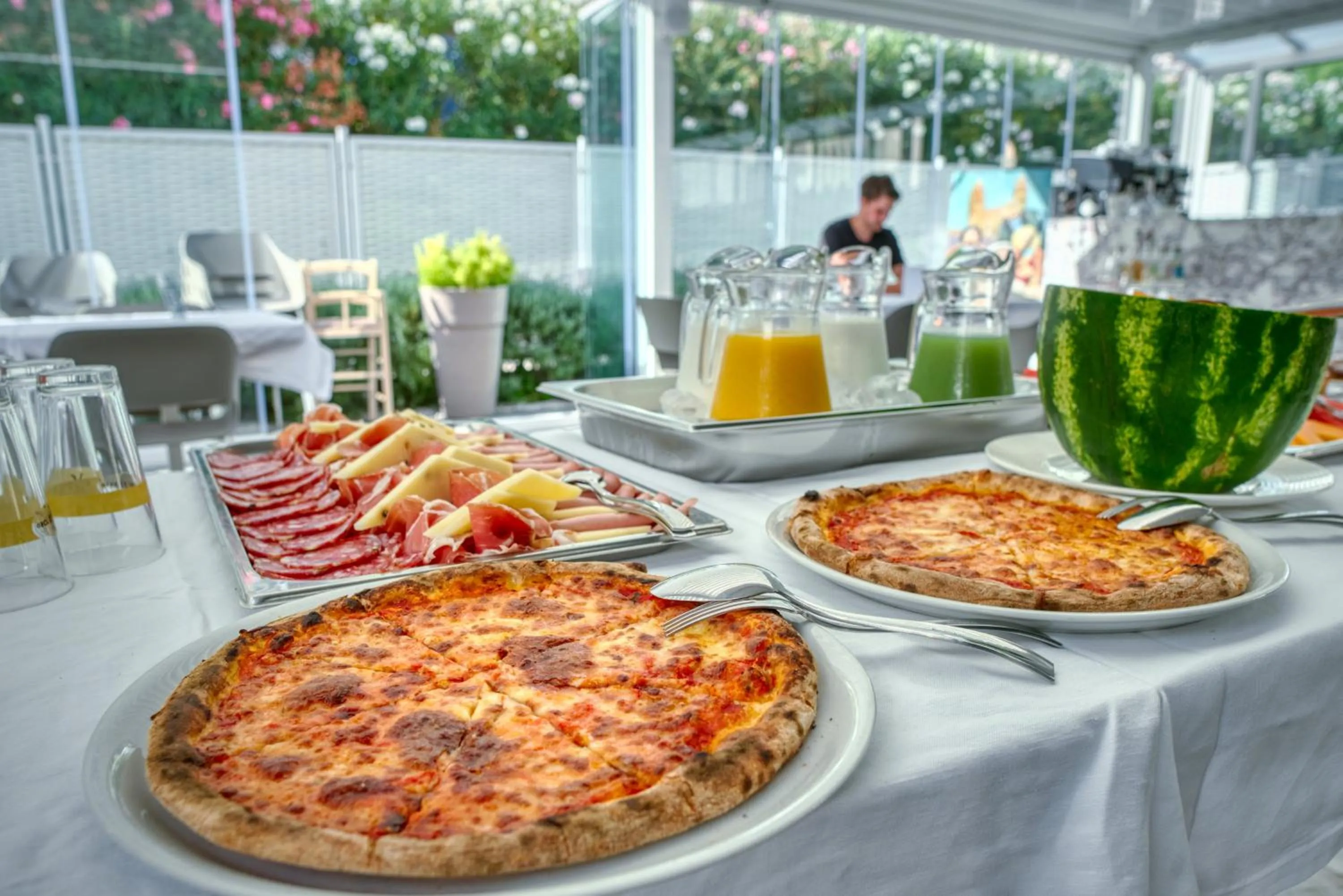 Buffet breakfast in Horizon Suites