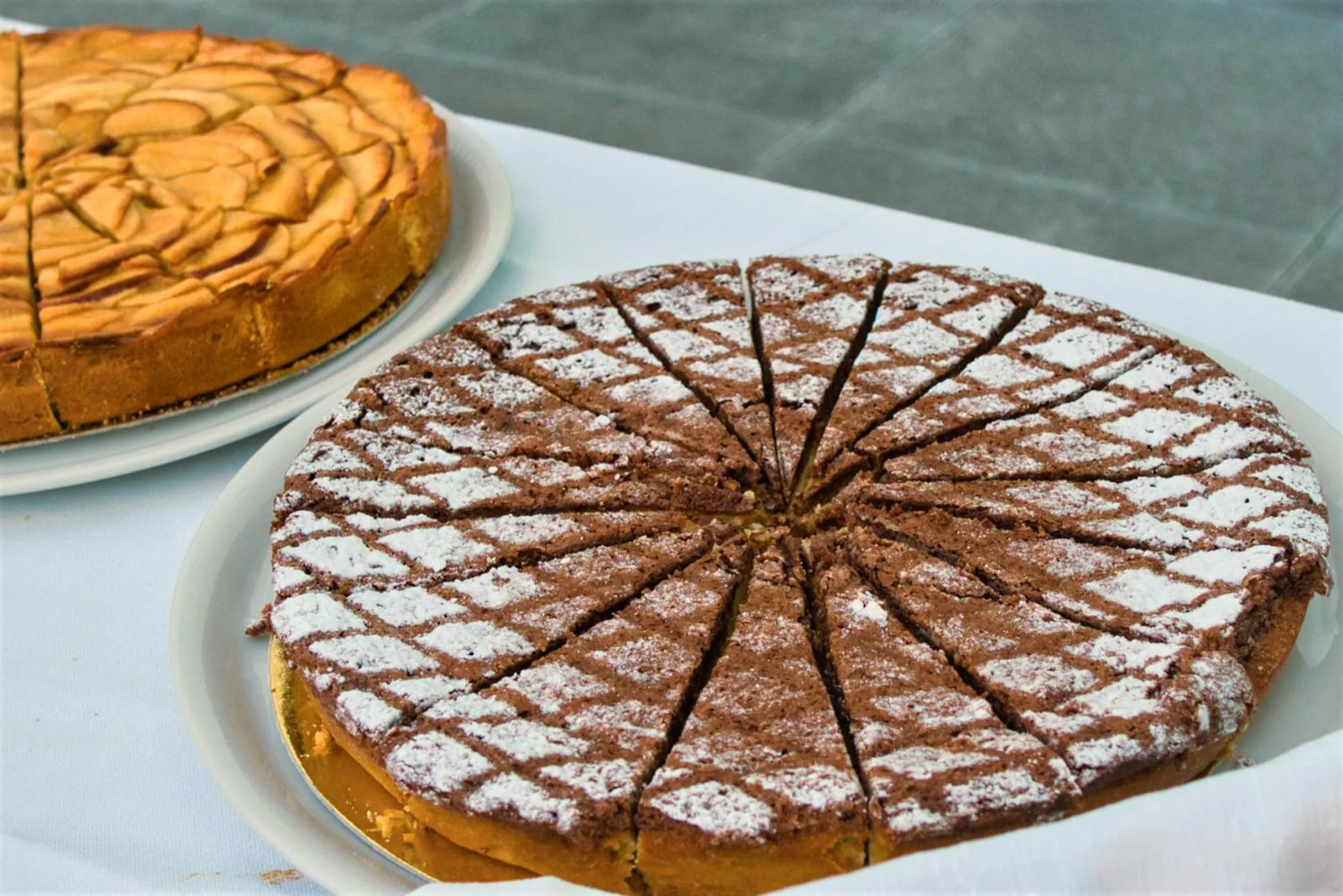 Buffet breakfast in Horizon Suites