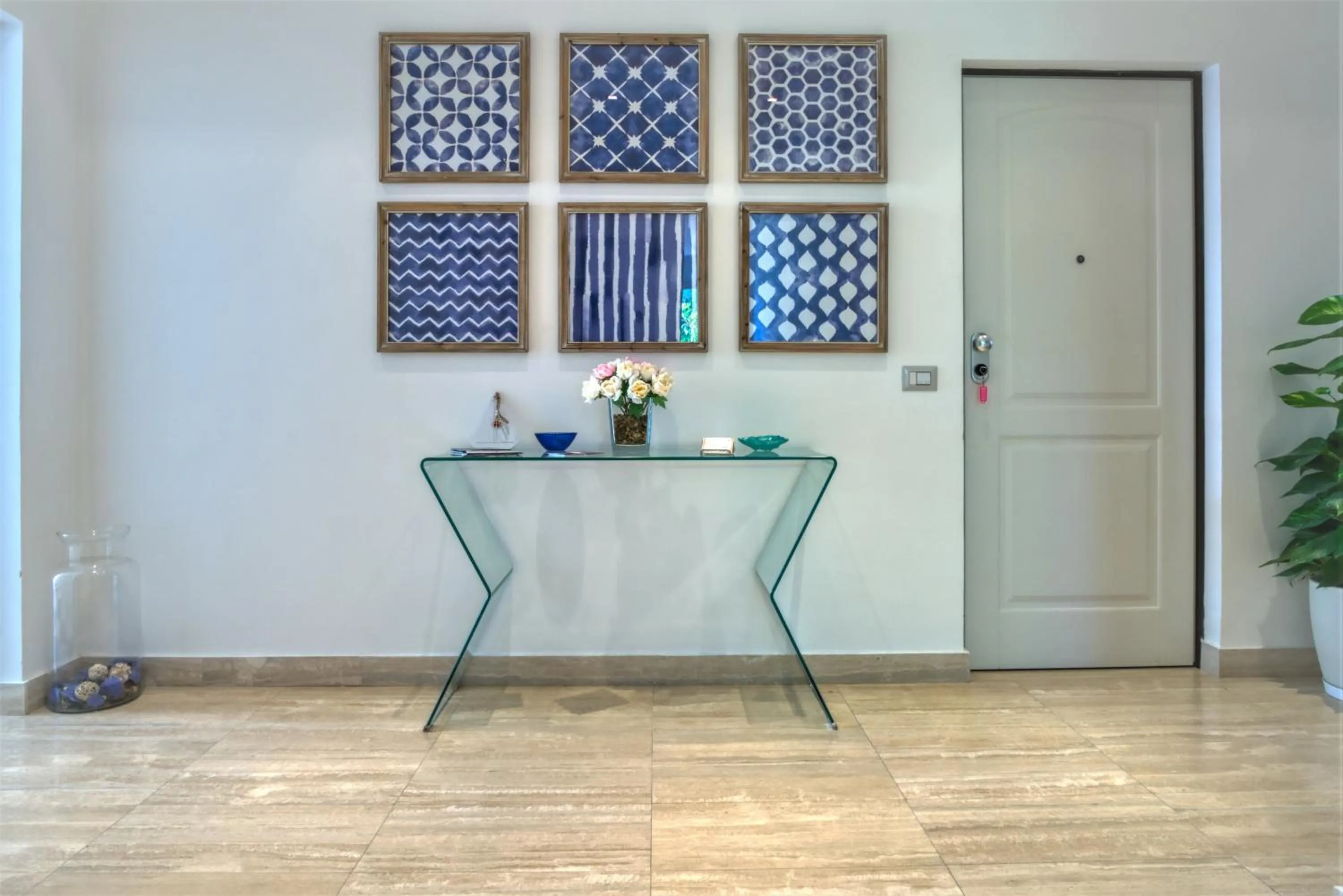 Decorative detail in Horizon Suites