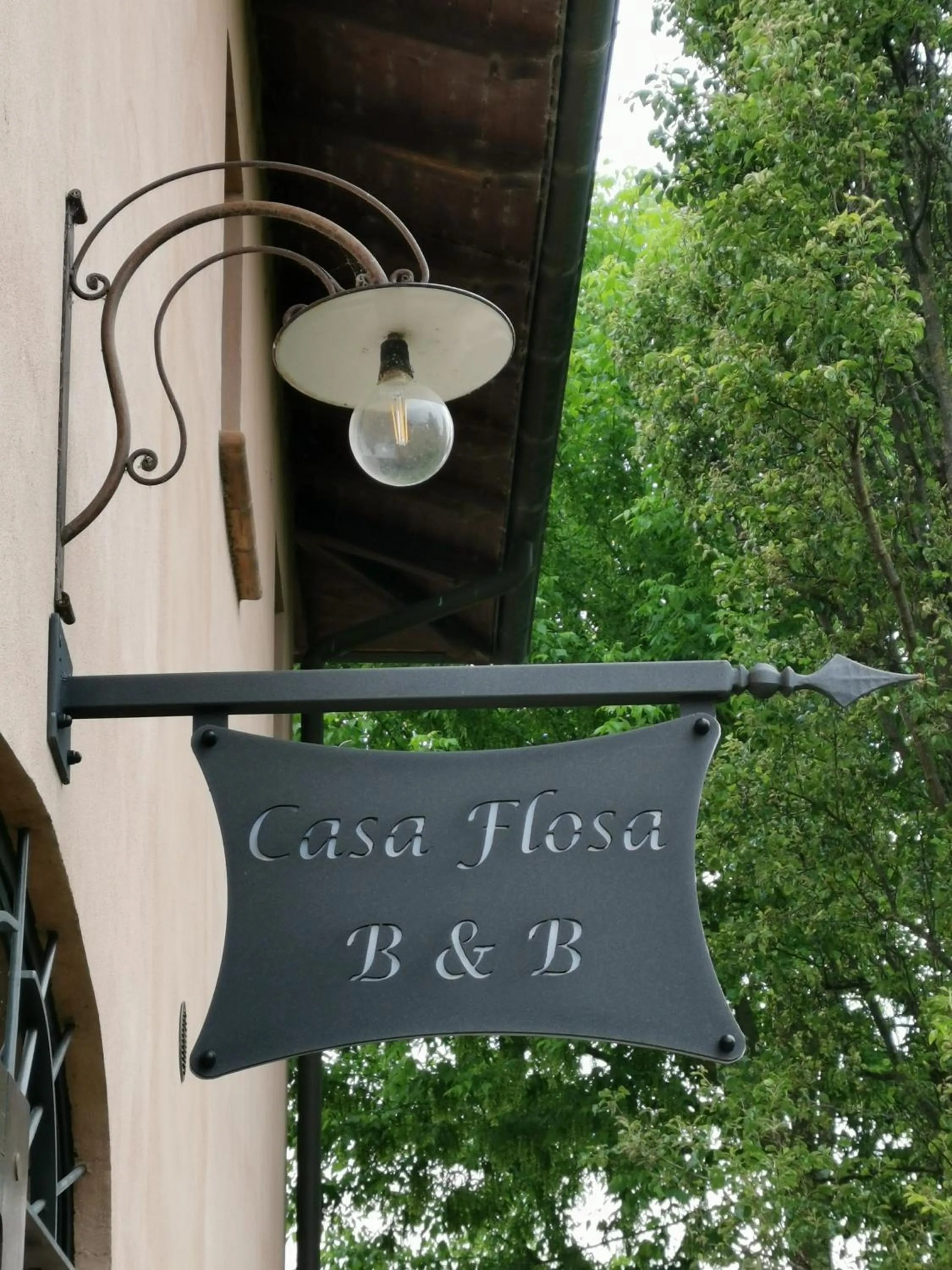 Facade/entrance in Casa Flosa Room & Breakfast