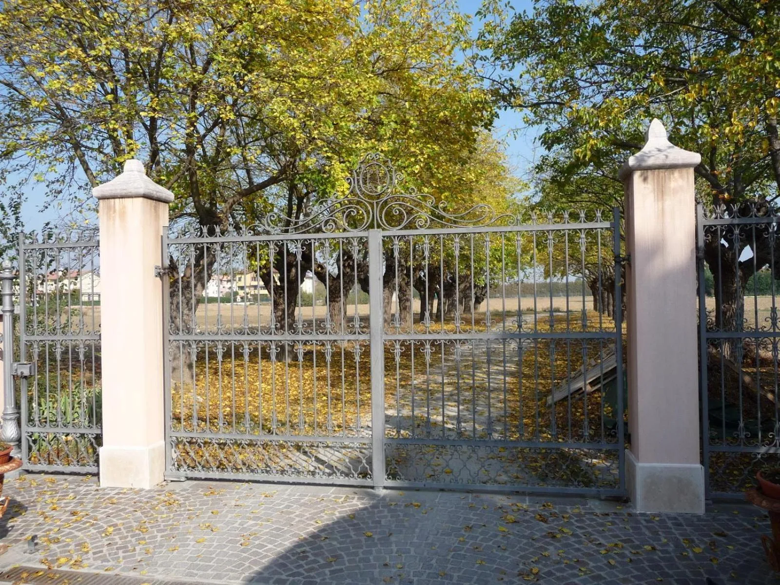 Street view in Casa Flosa Room & Breakfast