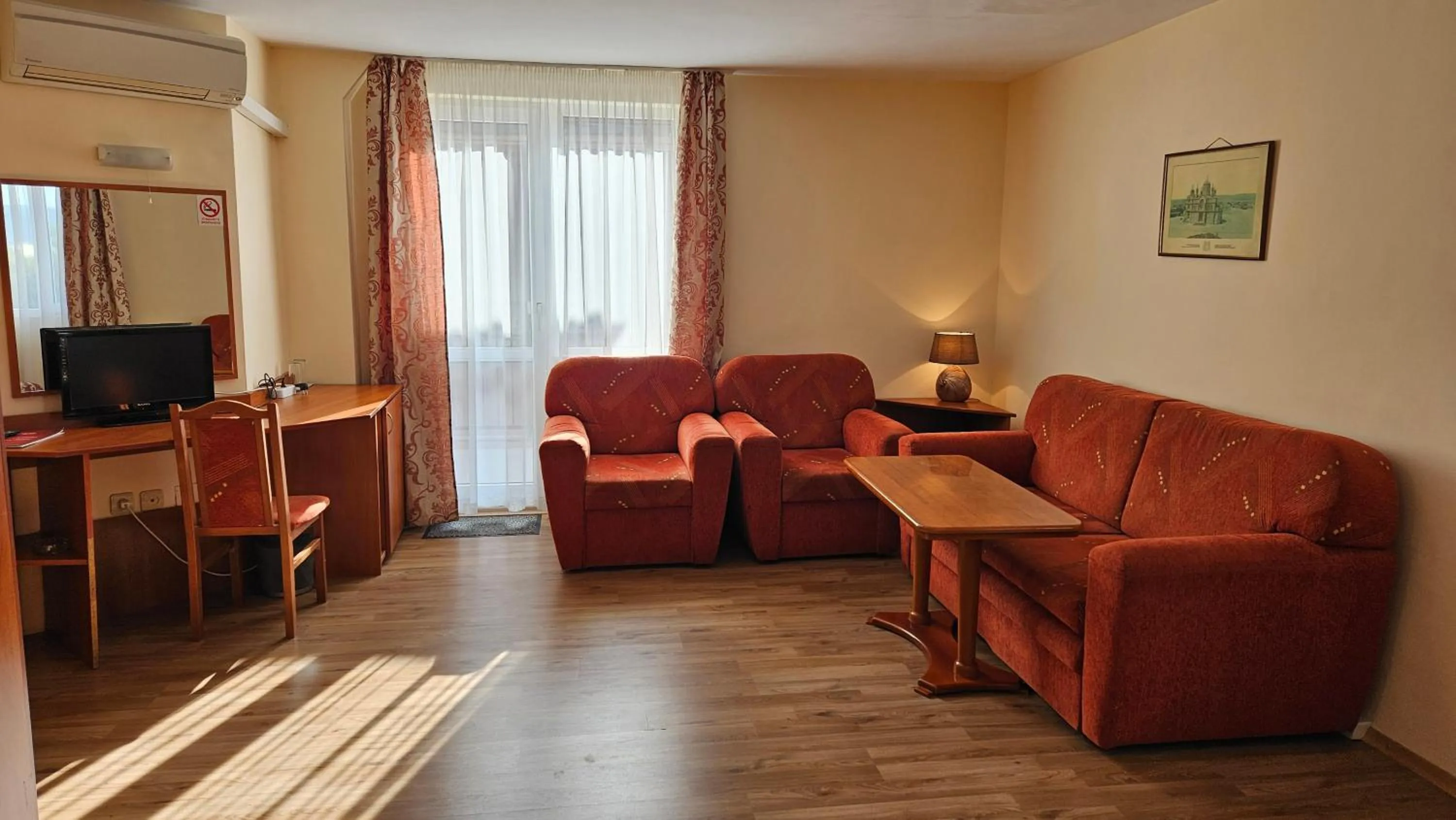 Caprice Family Hotel