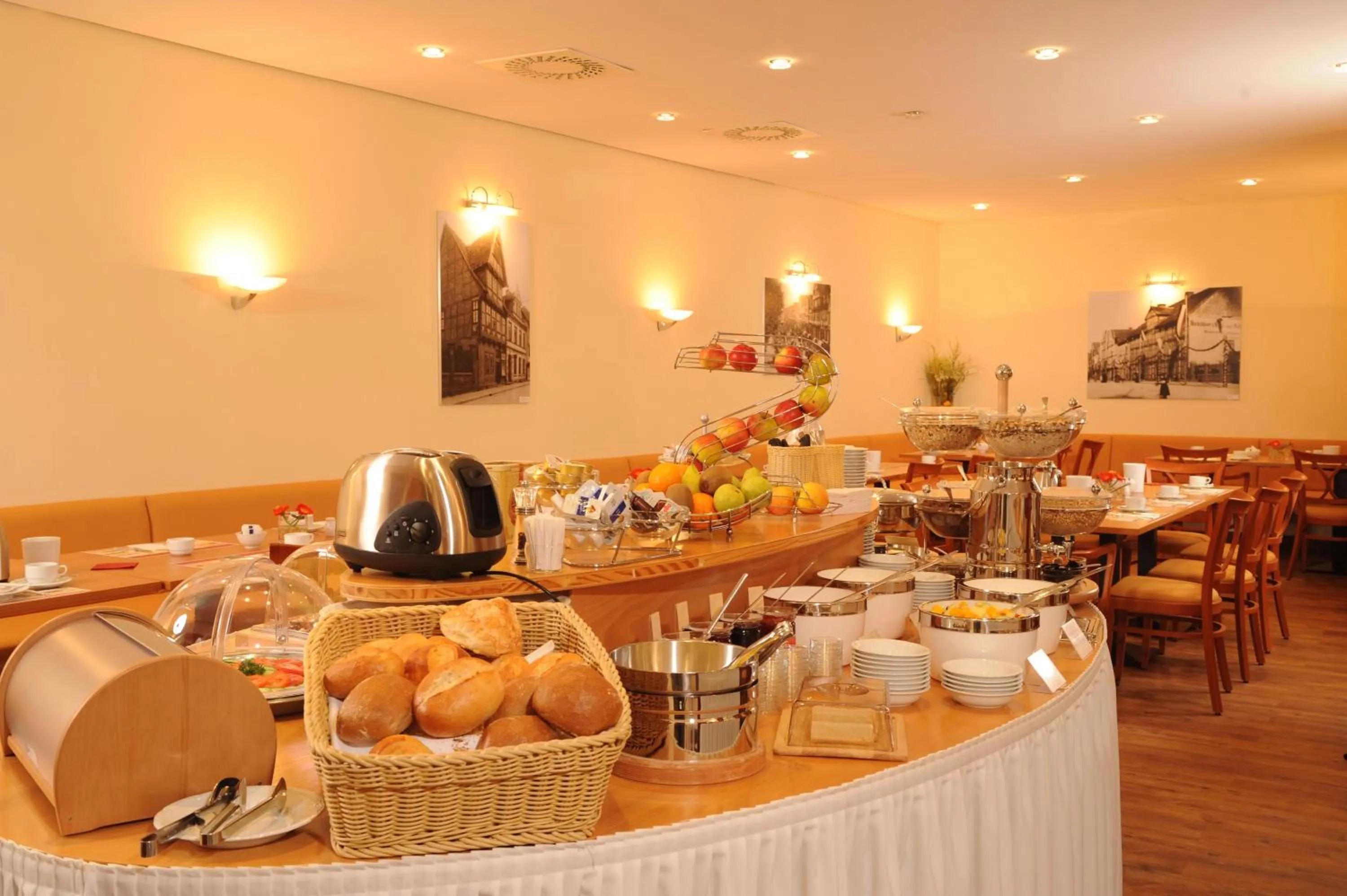 Restaurant/places to eat in Celler Hof